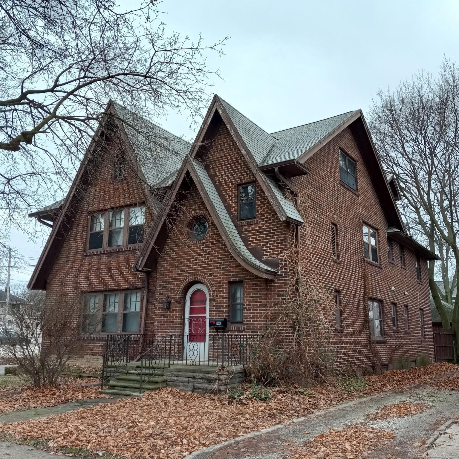 108 N Thompson Street Jackson City MI 49202