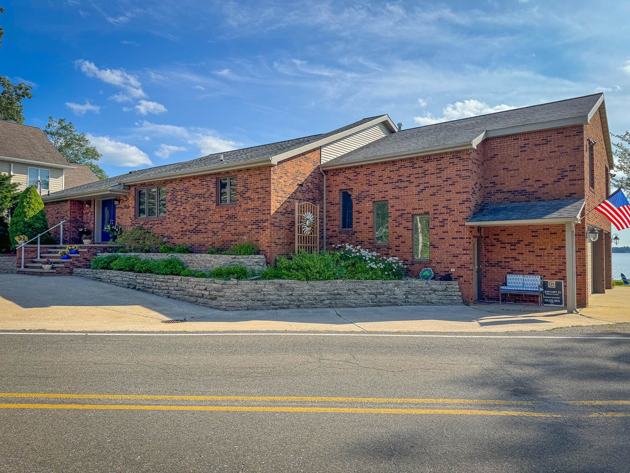 815 E Lake Mitchell Drive Cherry Grove Township MI 49601