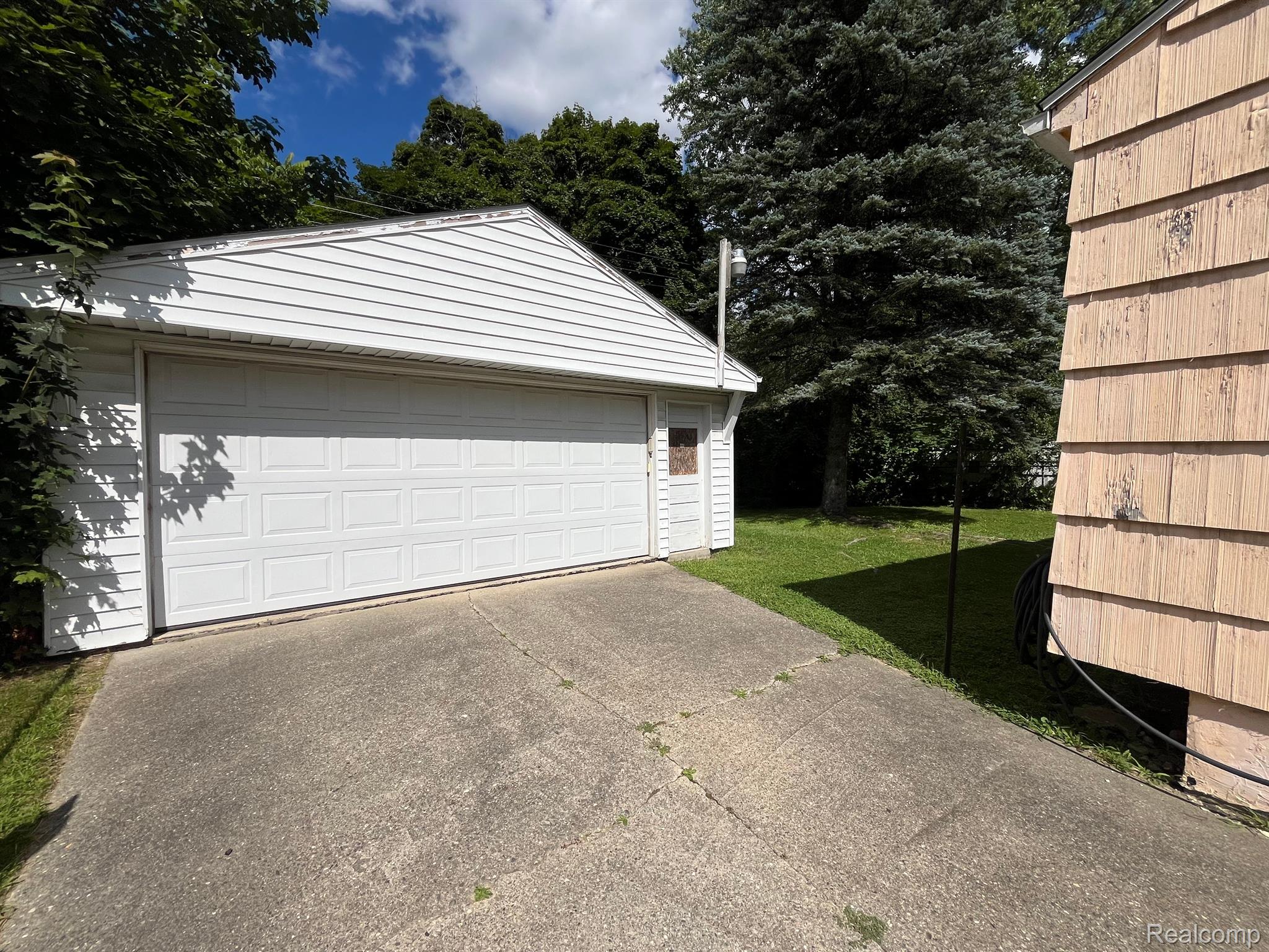 1826 Greenbrook Lane Flint City MI 48507