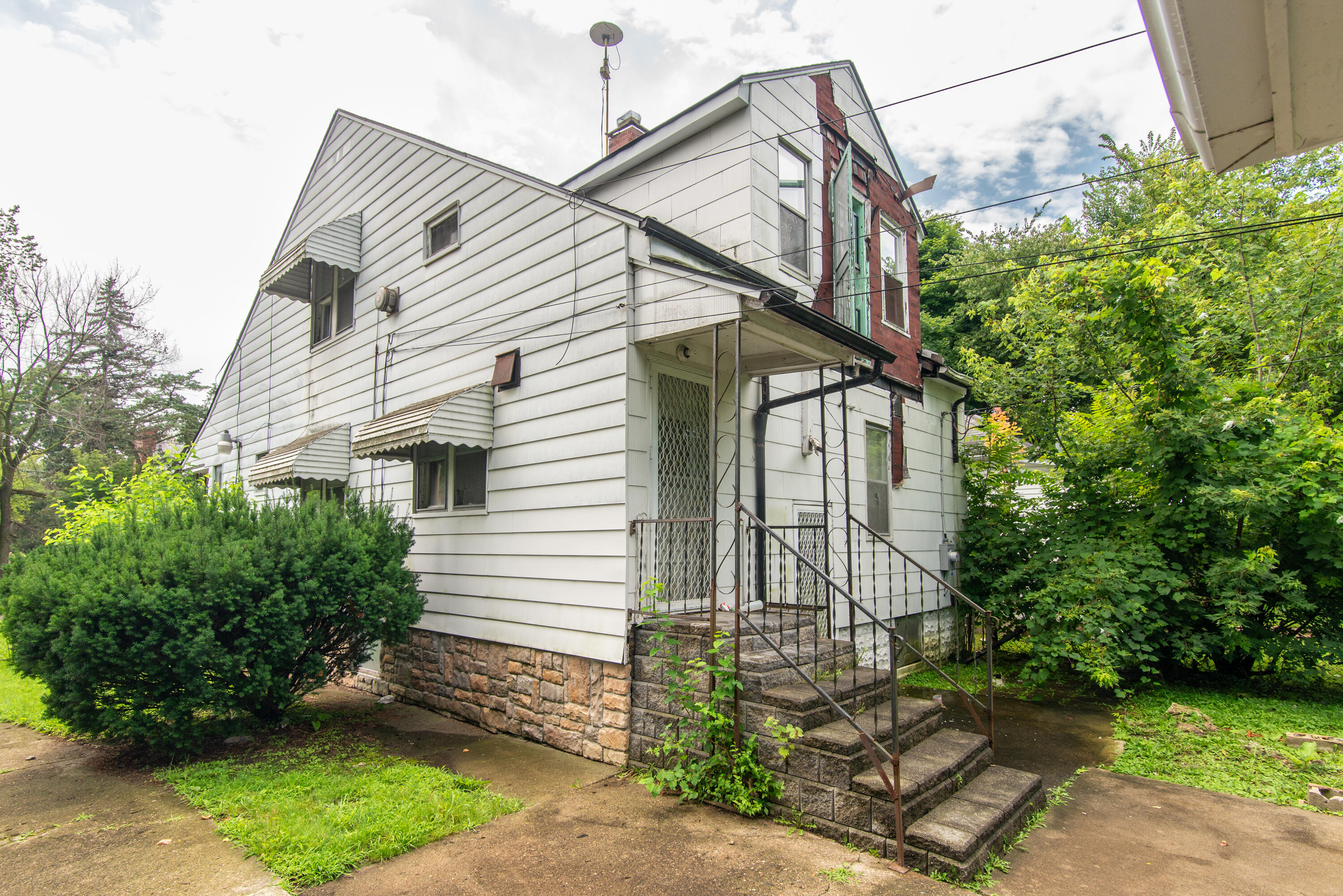 14741 Coram Street Detroit City MI 48205