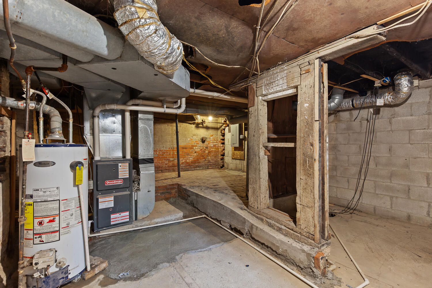 143 Park Street Adrian City MI 49221