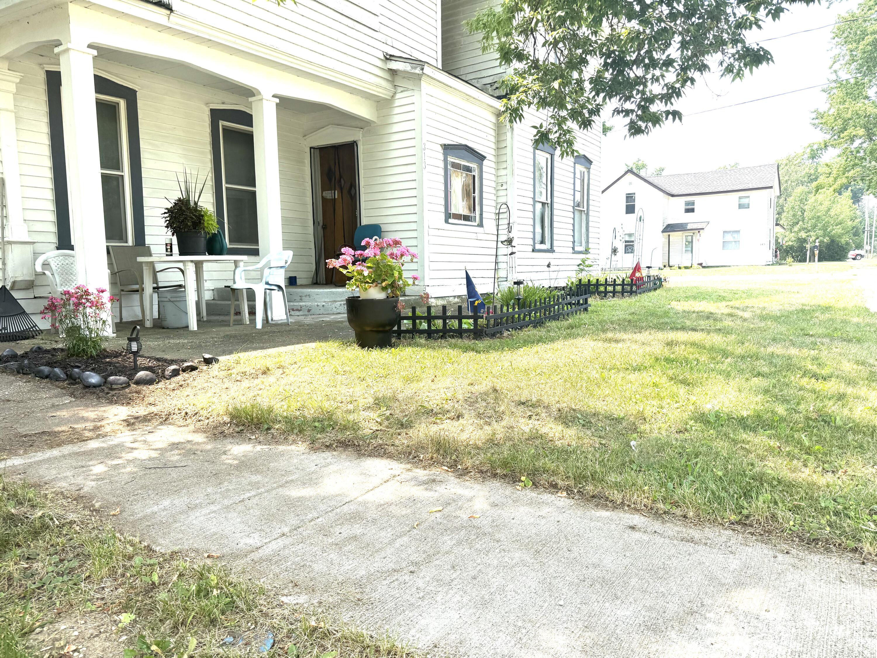 313 W 6th Street Evart City MI 49631