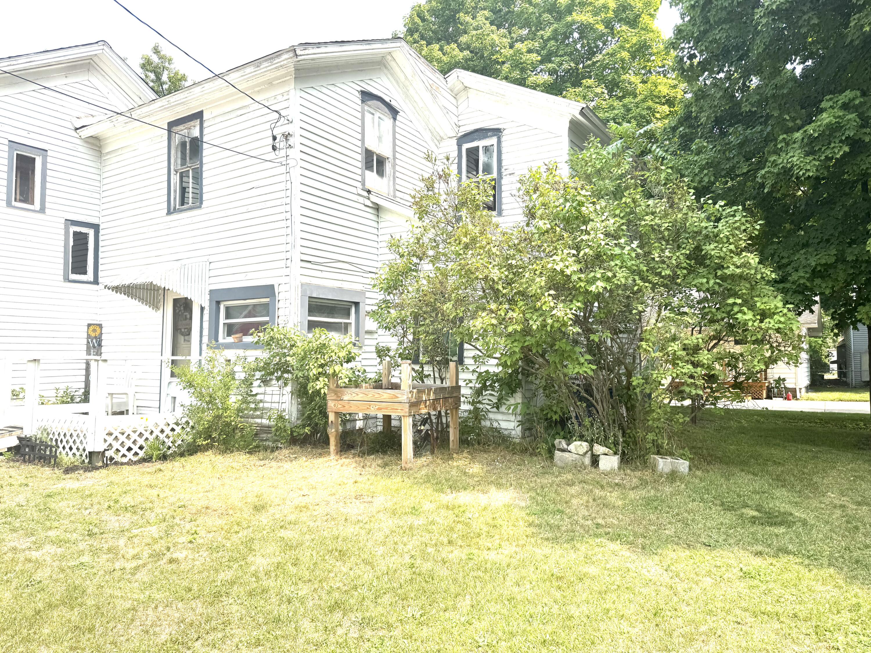 313 W 6th Street Evart City MI 49631