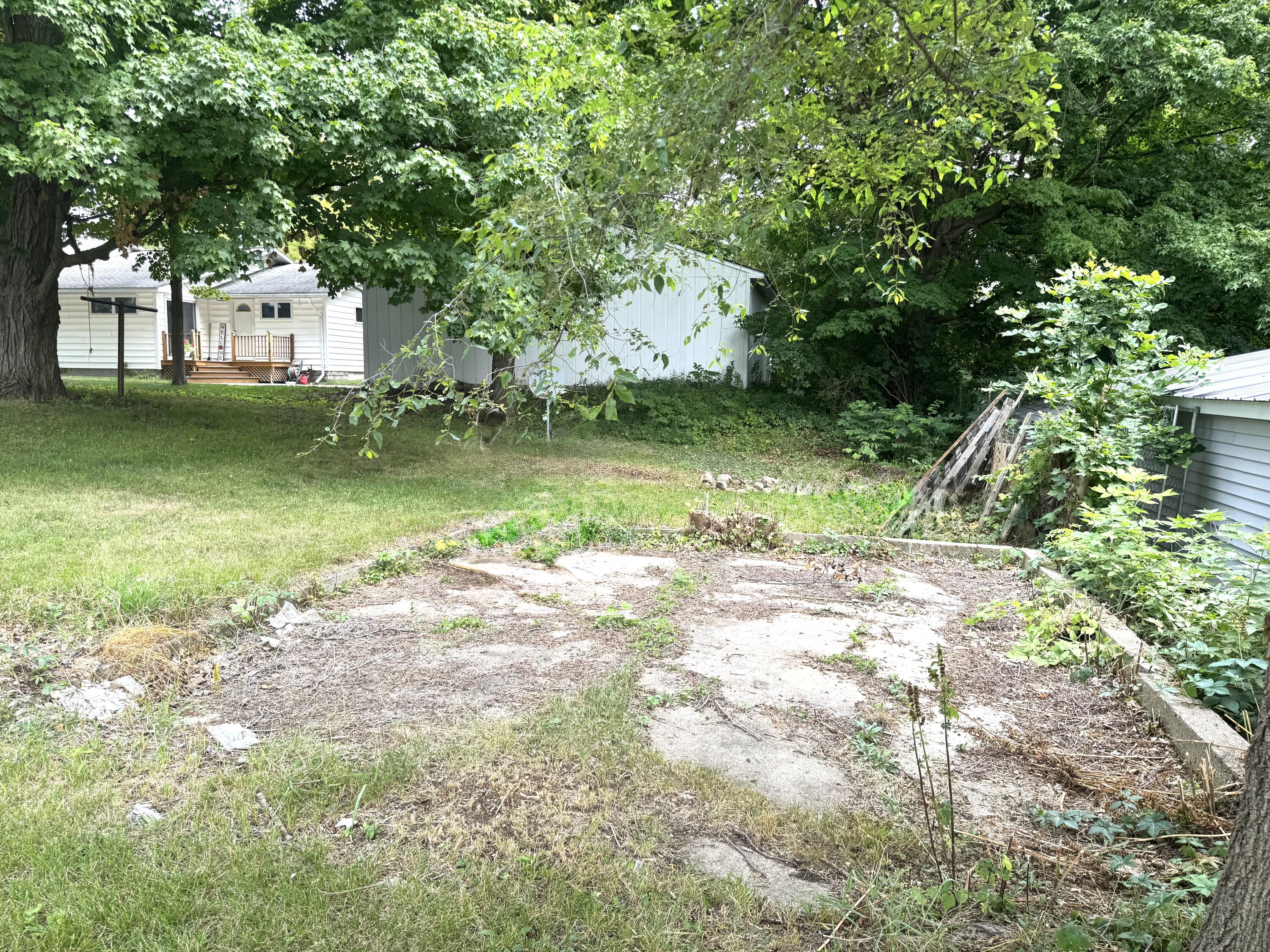 313 W 6th Street Evart City MI 49631