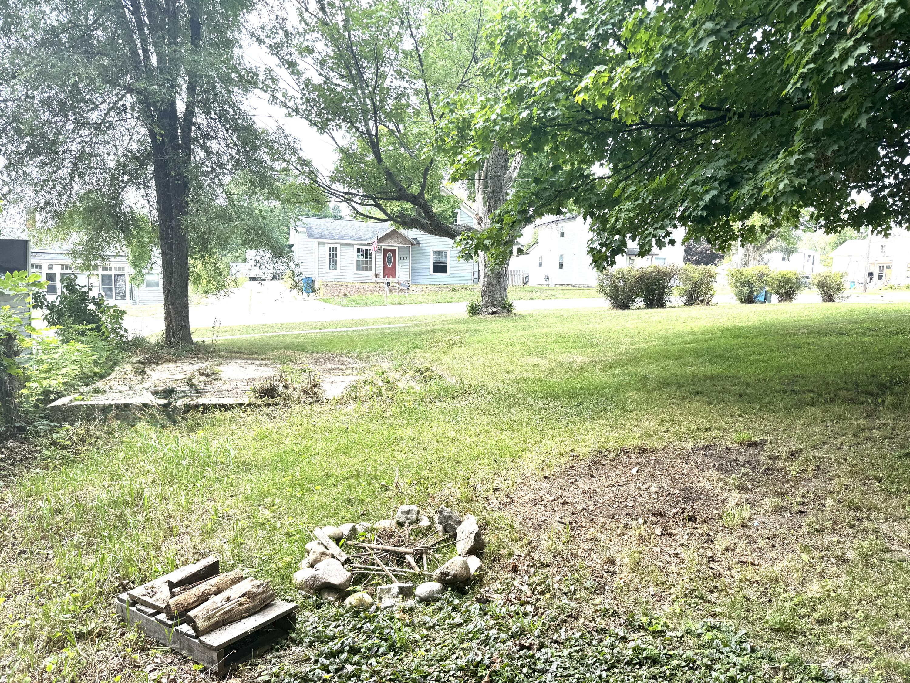 313 W 6th Street Evart City MI 49631