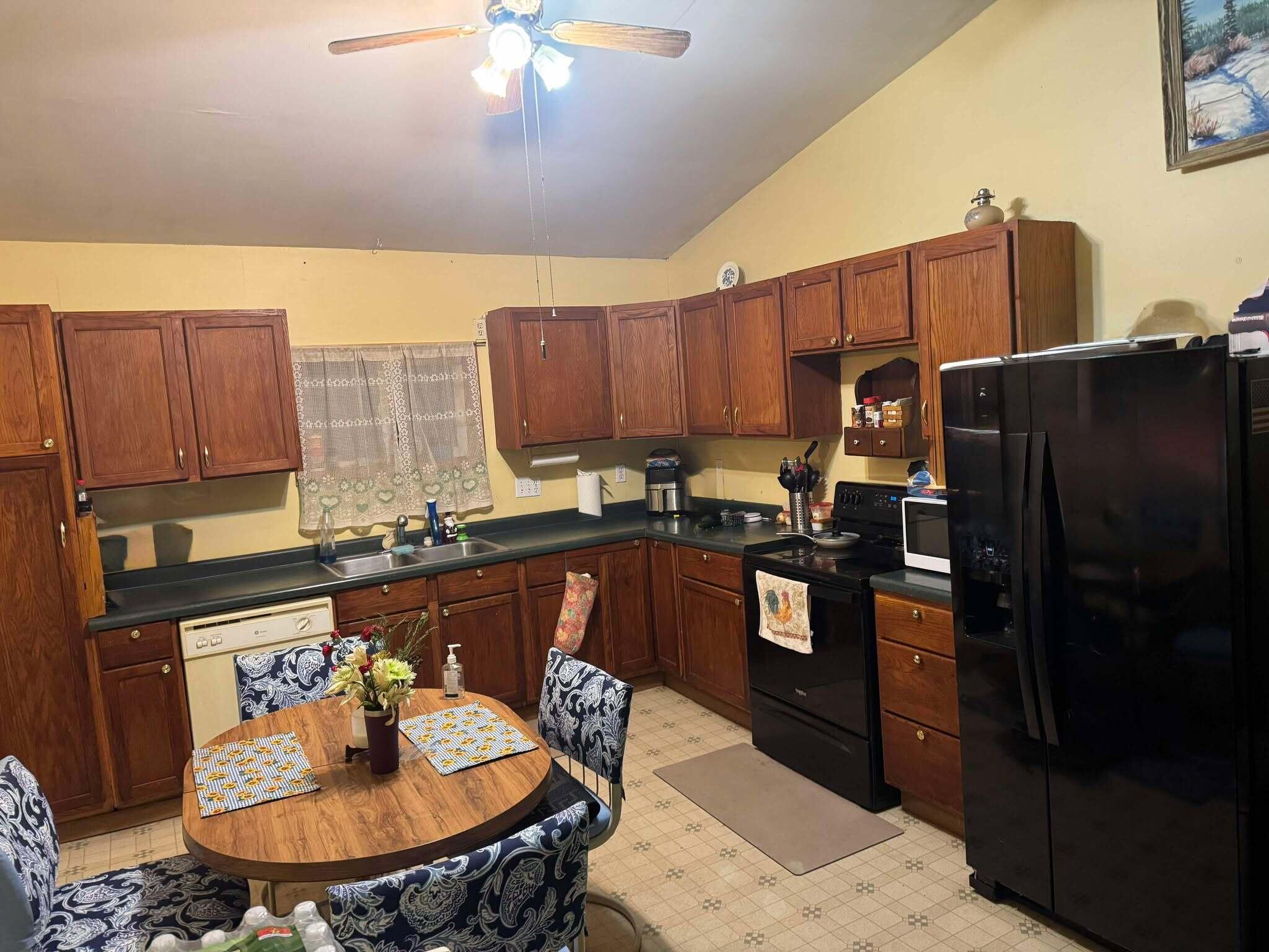 313 W 6th Street Evart City MI 49631