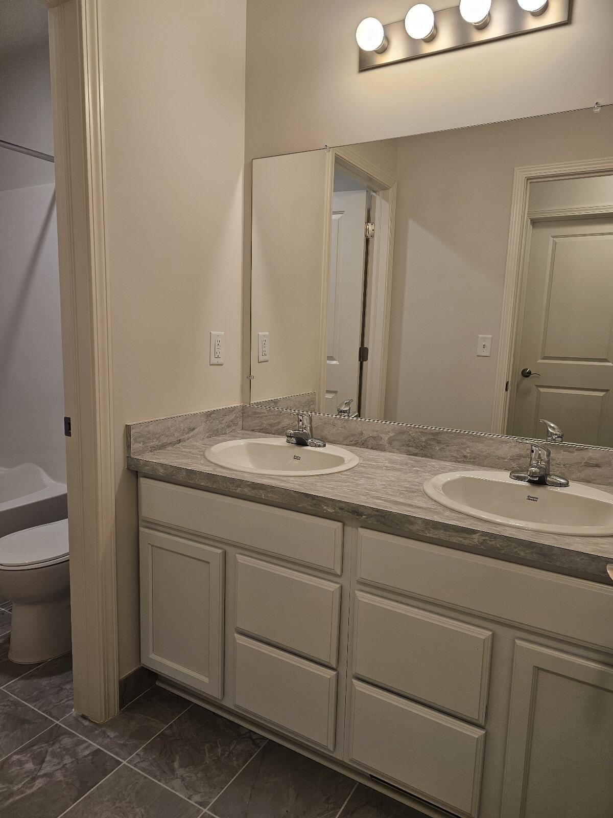 10606 Valley View Drive York Charter Township MI 48176