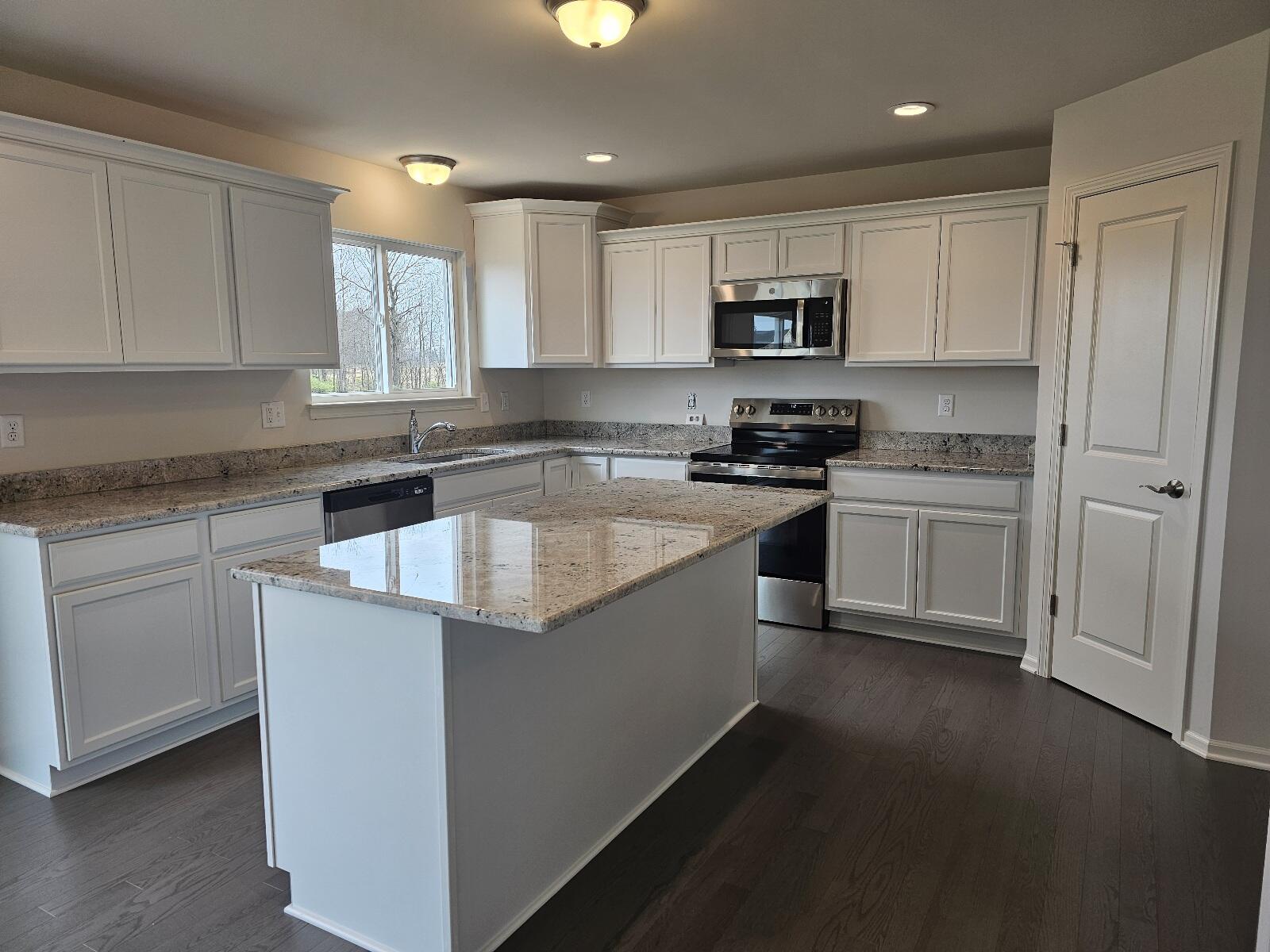 10606 Valley View Drive York Charter Township MI 48176