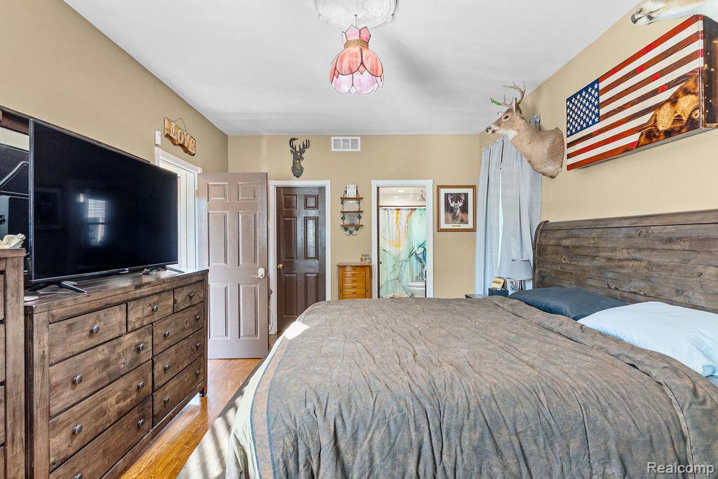 1476 County Farm Road Howell City MI 48843