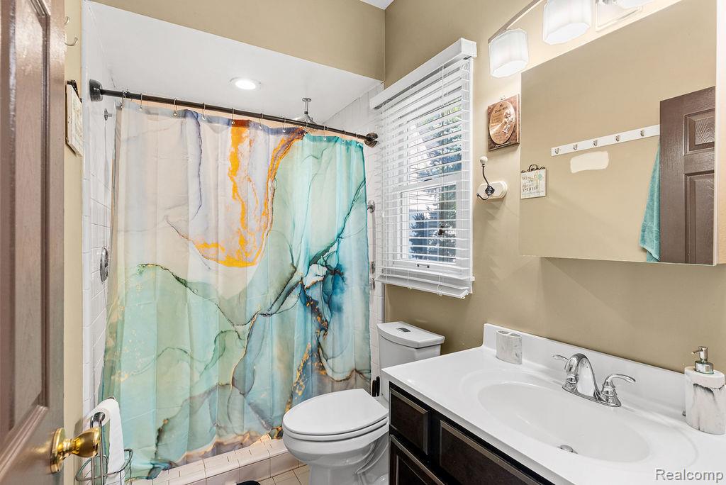 1476 County Farm Road Howell City MI 48843