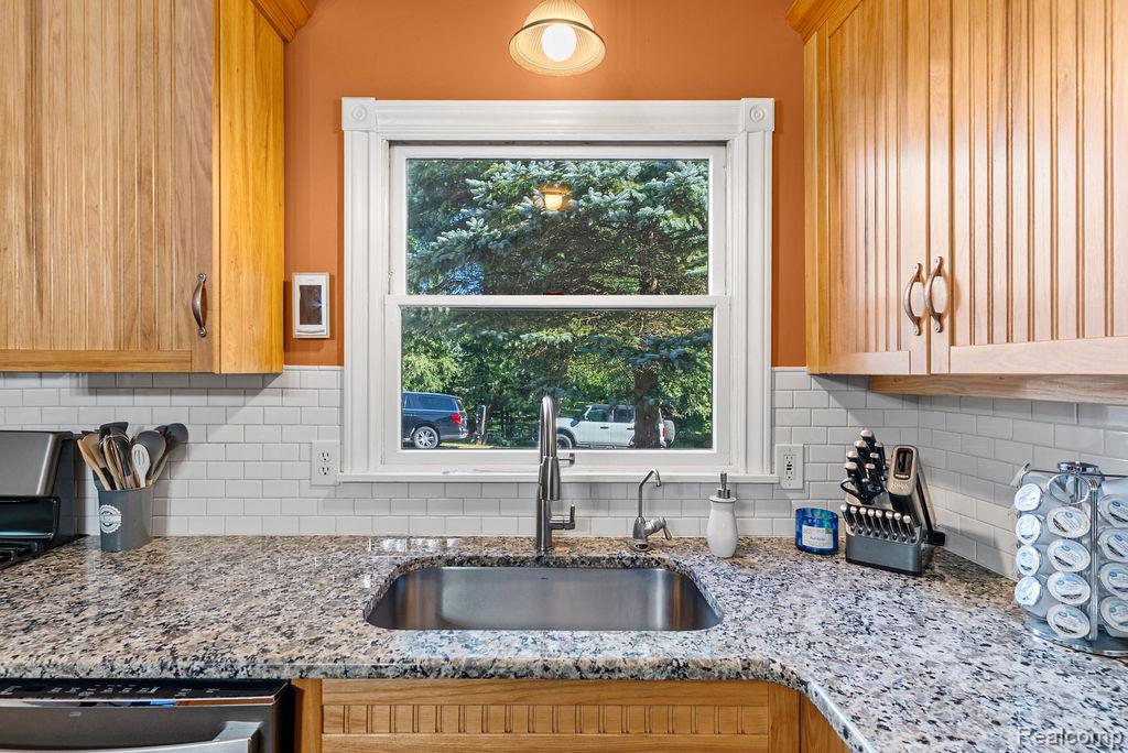 1476 County Farm Road Howell City MI 48843