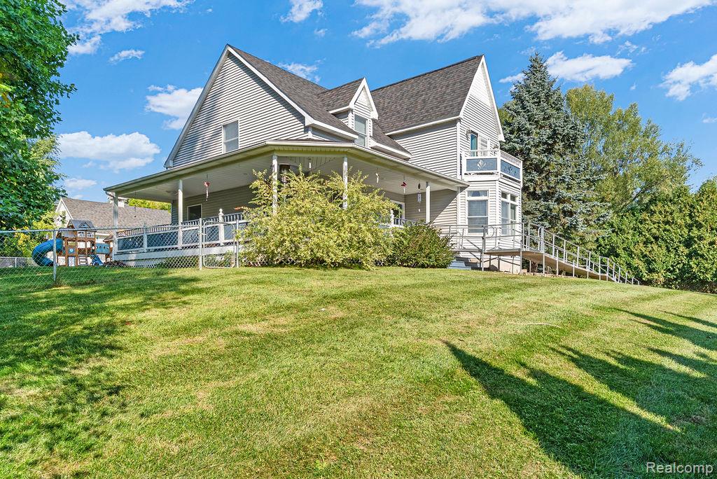 1476 County Farm Road Howell City MI 48843