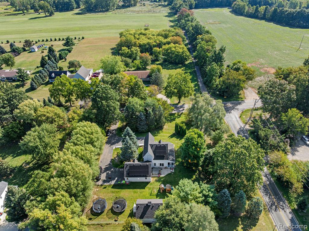 1476 County Farm Road Howell City MI 48843