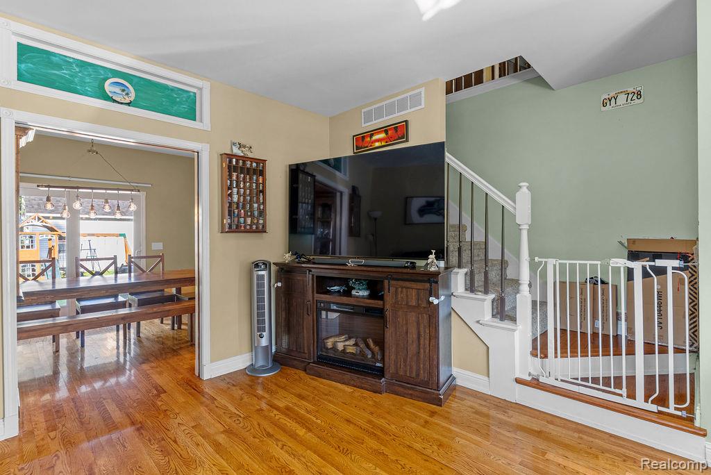 1476 County Farm Road Howell City MI 48843