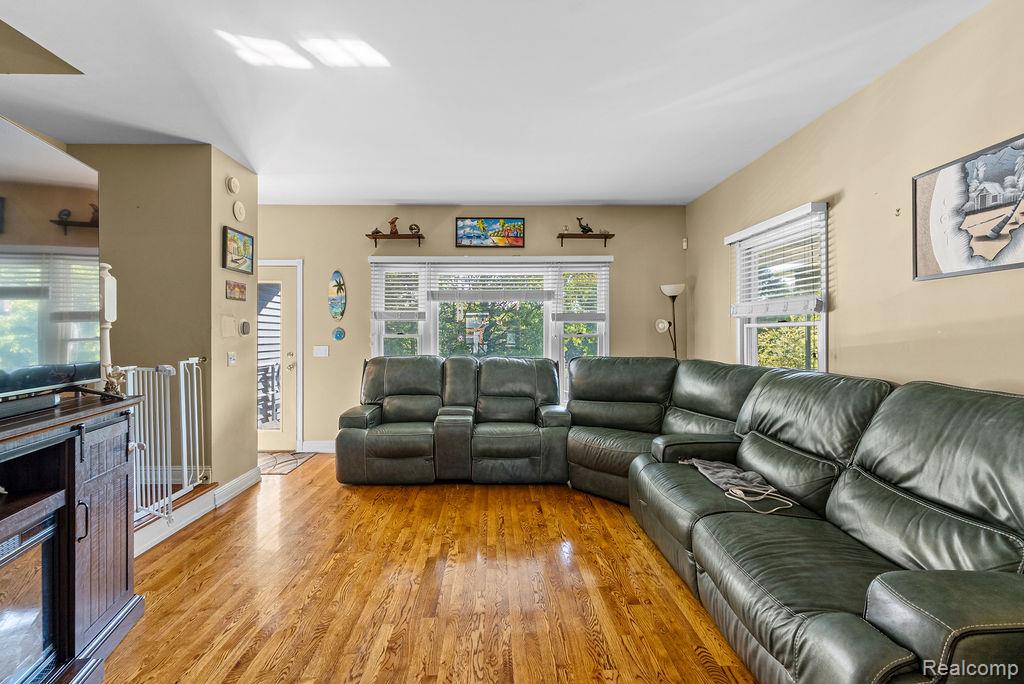 1476 County Farm Road Howell City MI 48843