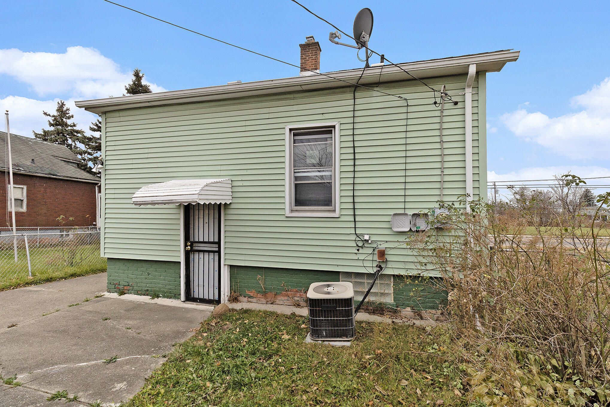 4618 Alter Road Detroit City MI 48215