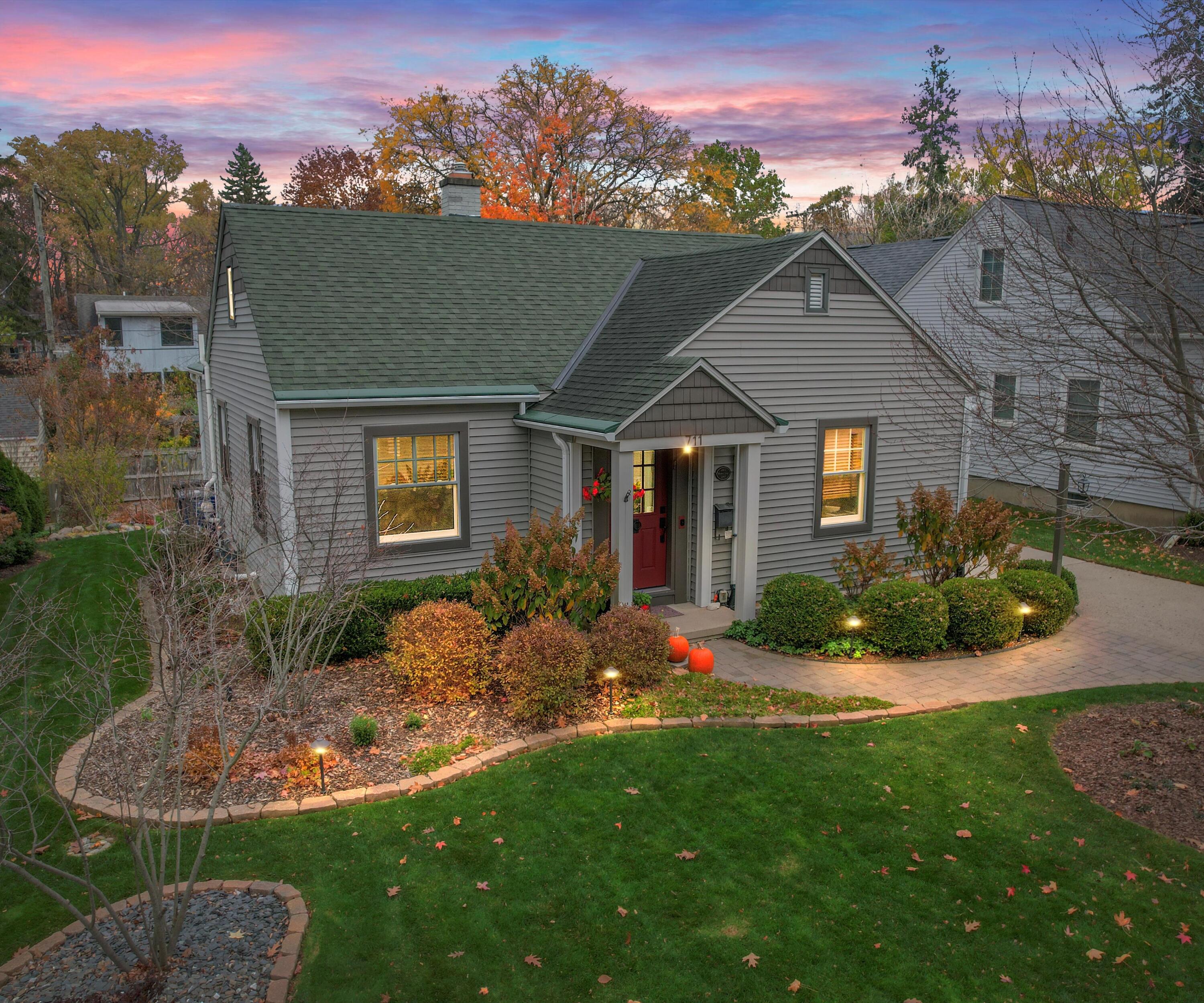 711 Hutchins Avenue Ann Arbor City MI 48103