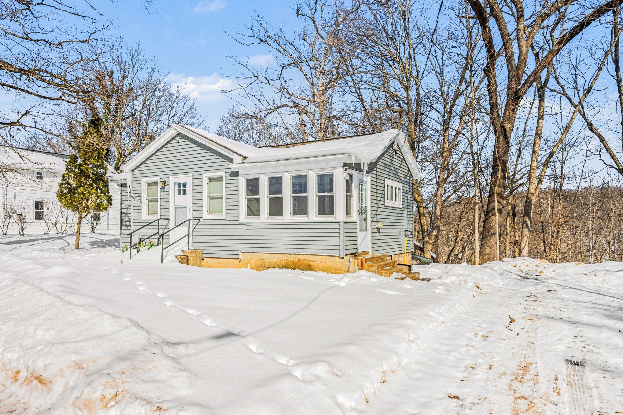 329 Bond Street Allegan City MI 49010