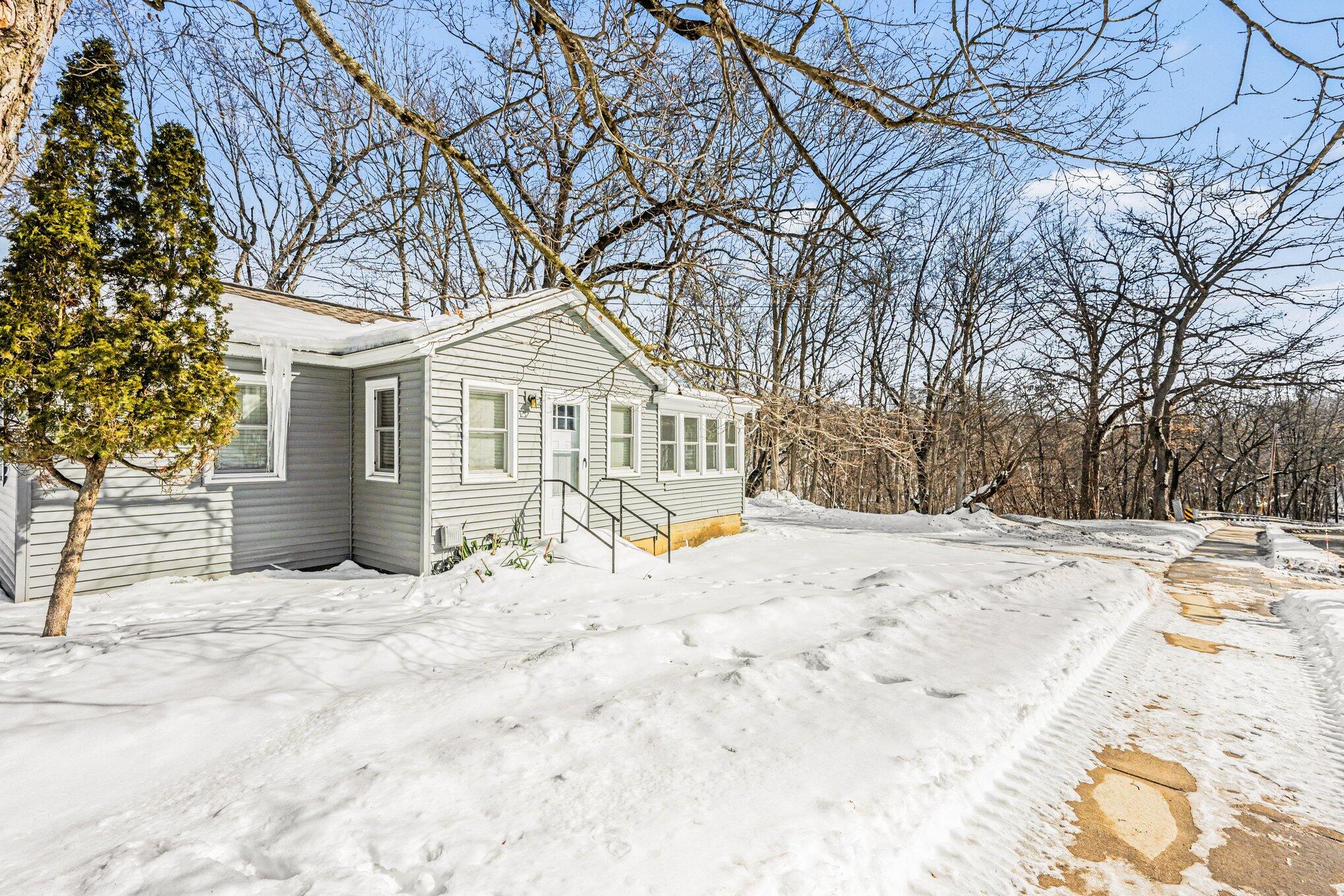 329 Bond Street Allegan City MI 49010