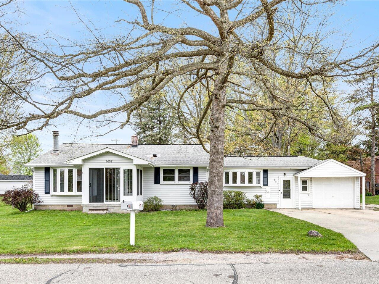 1497 State Street Algonac City MI 48001