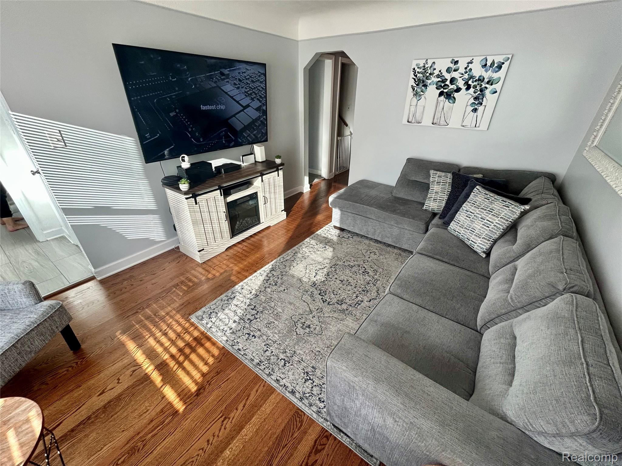 7221 Winona Avenue Allen Park City MI 48101