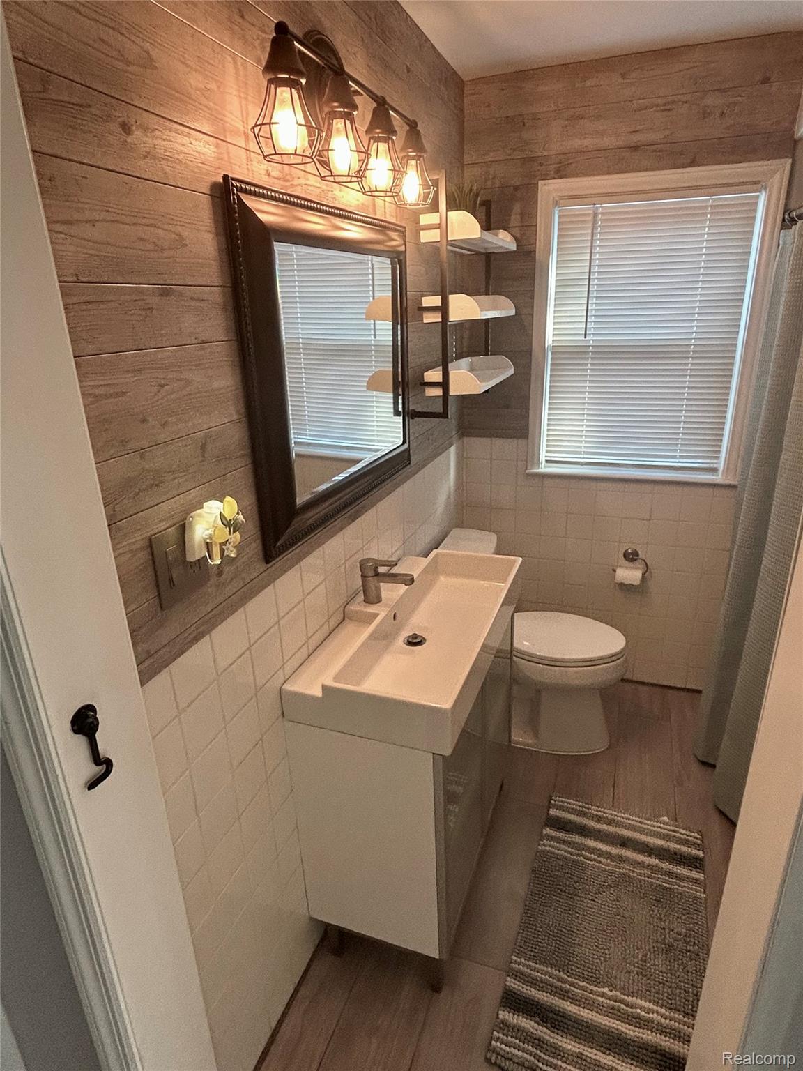 7221 Winona Avenue Allen Park City MI 48101