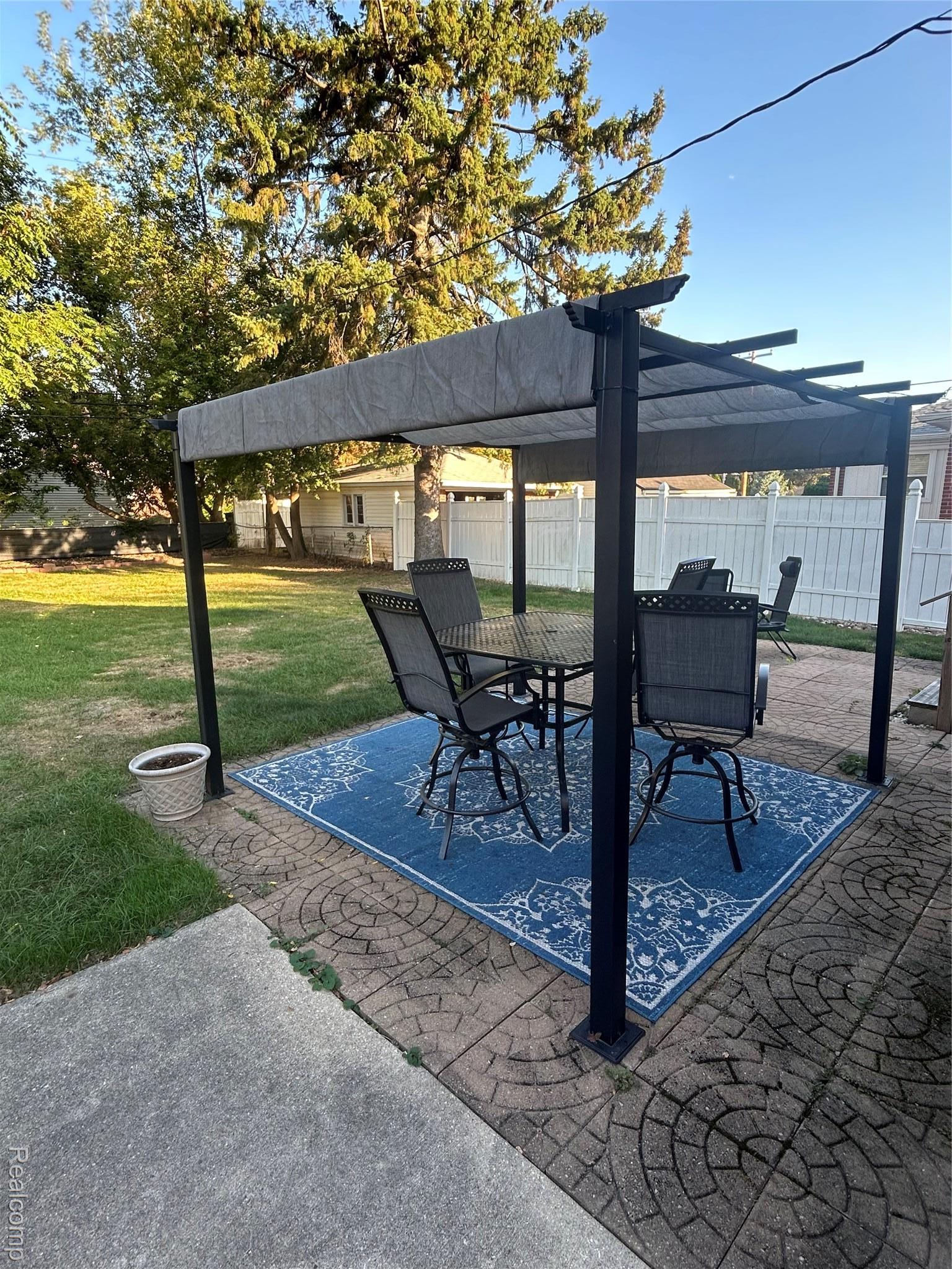 7221 Winona Avenue Allen Park City MI 48101