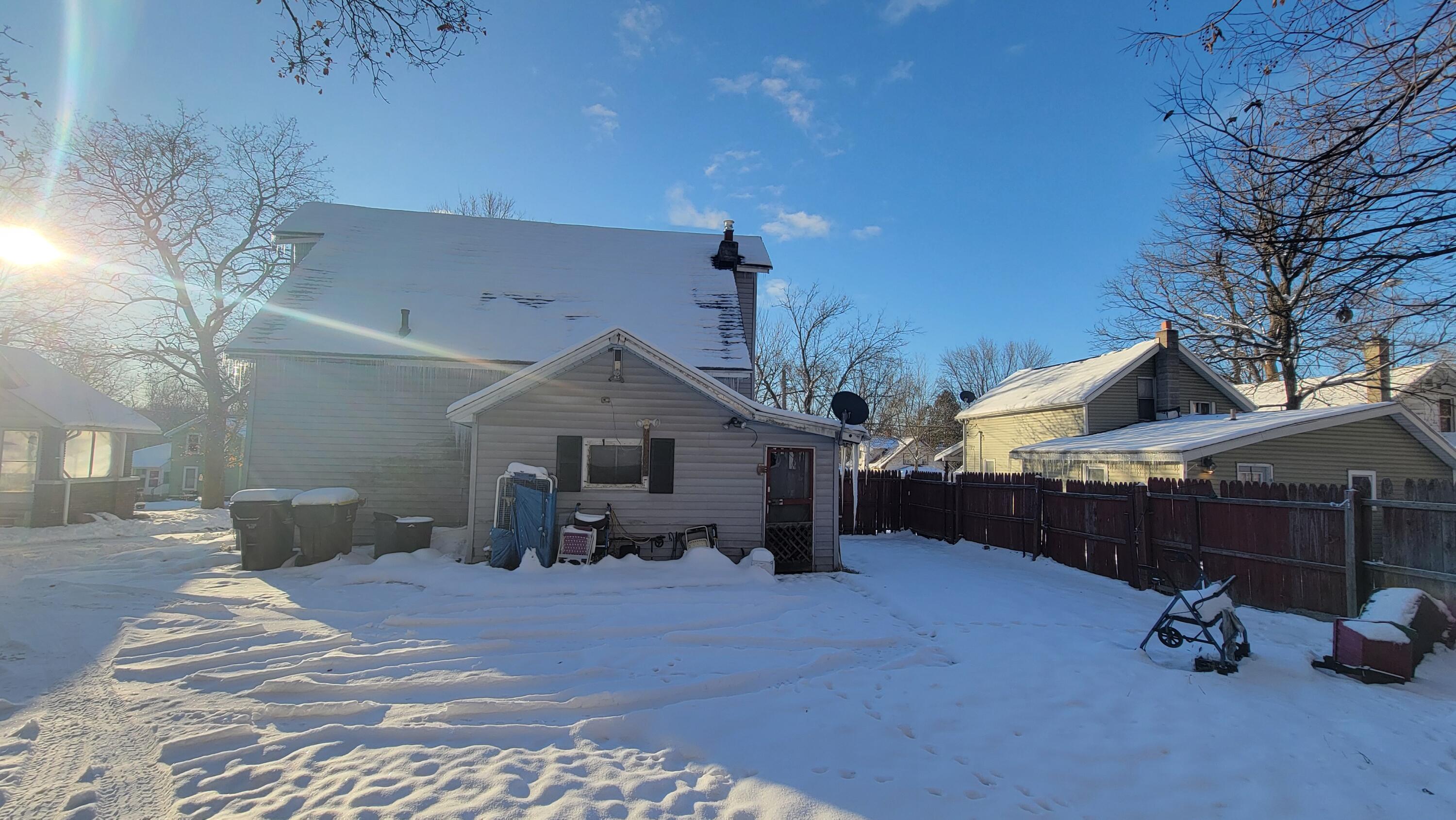 728 E Main Street Ionia City MI 48846