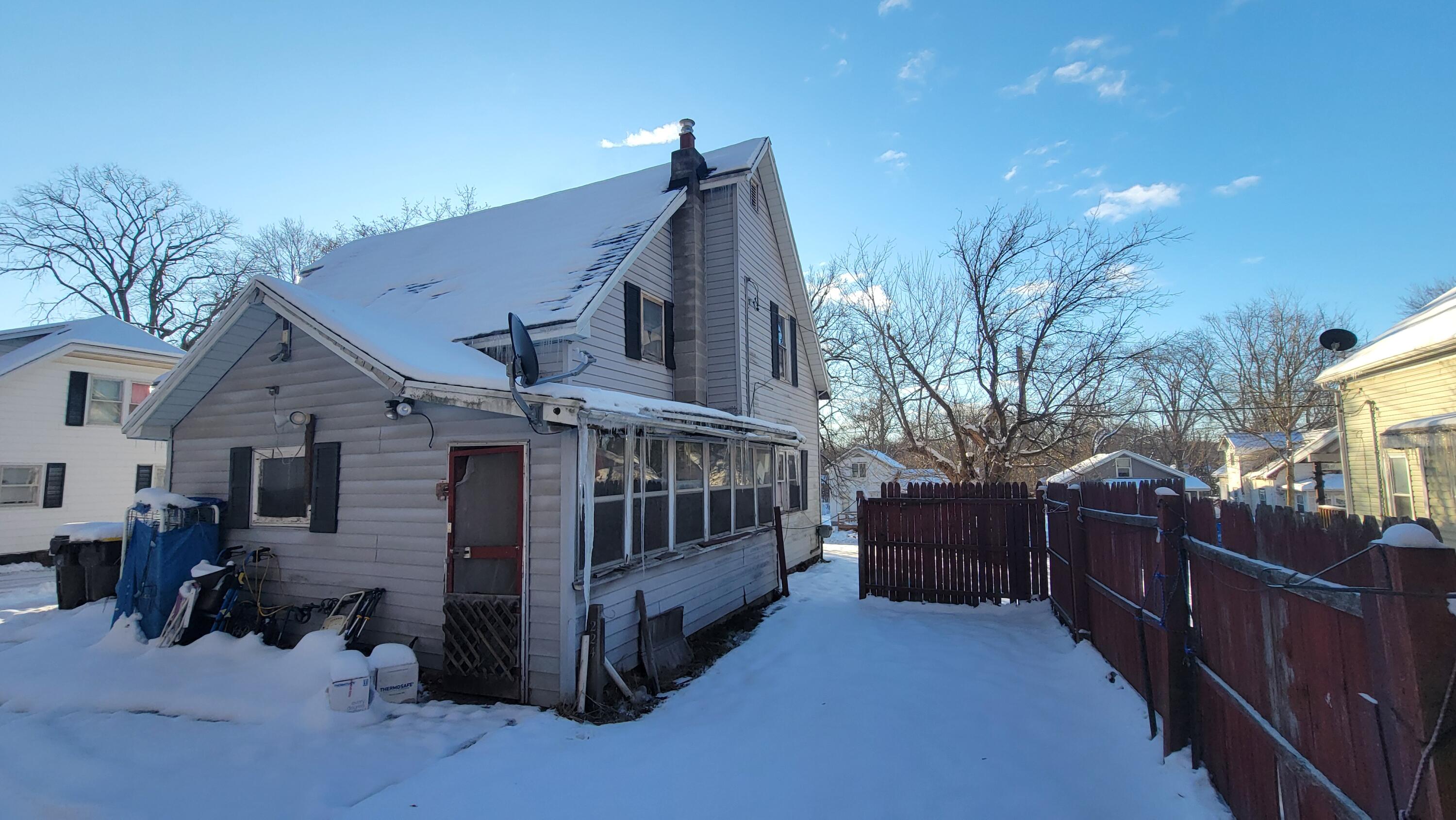 728 E Main Street Ionia City MI 48846