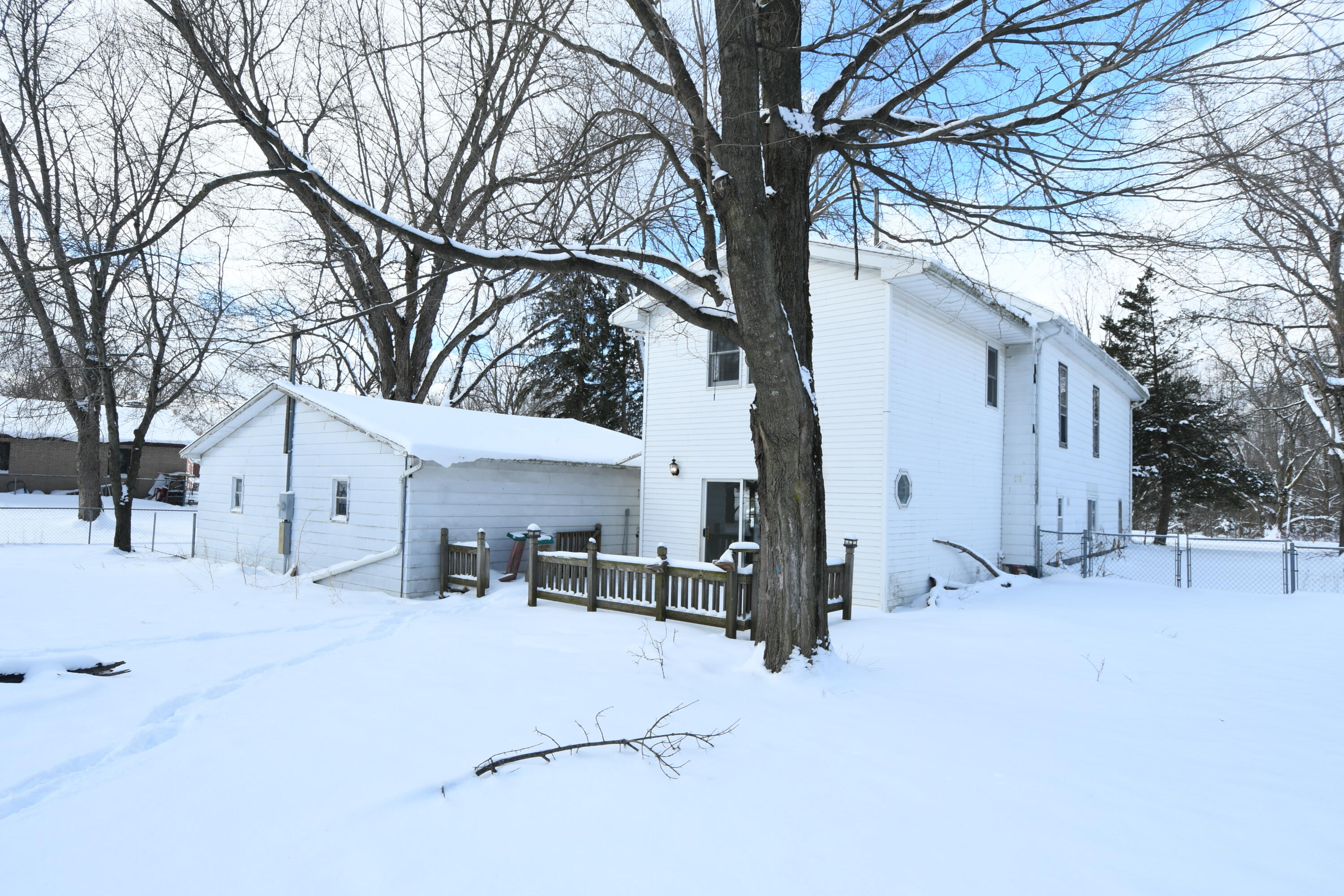 27877 County Road 375 Almena Township MI 49079