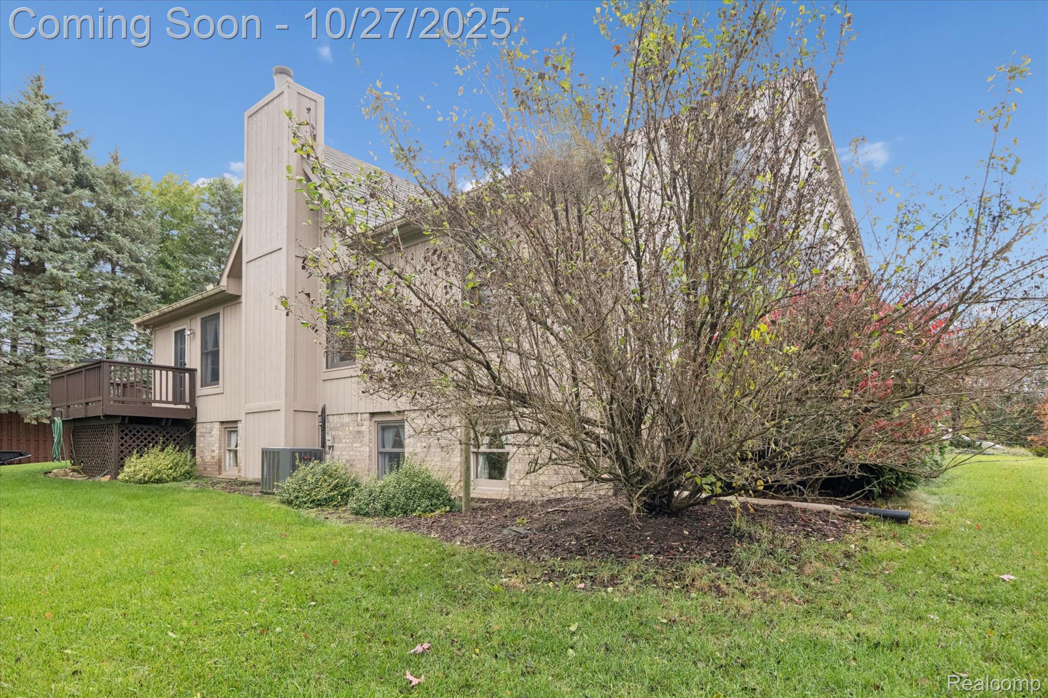 12587 Clover Lane Green Oak Township MI 48178