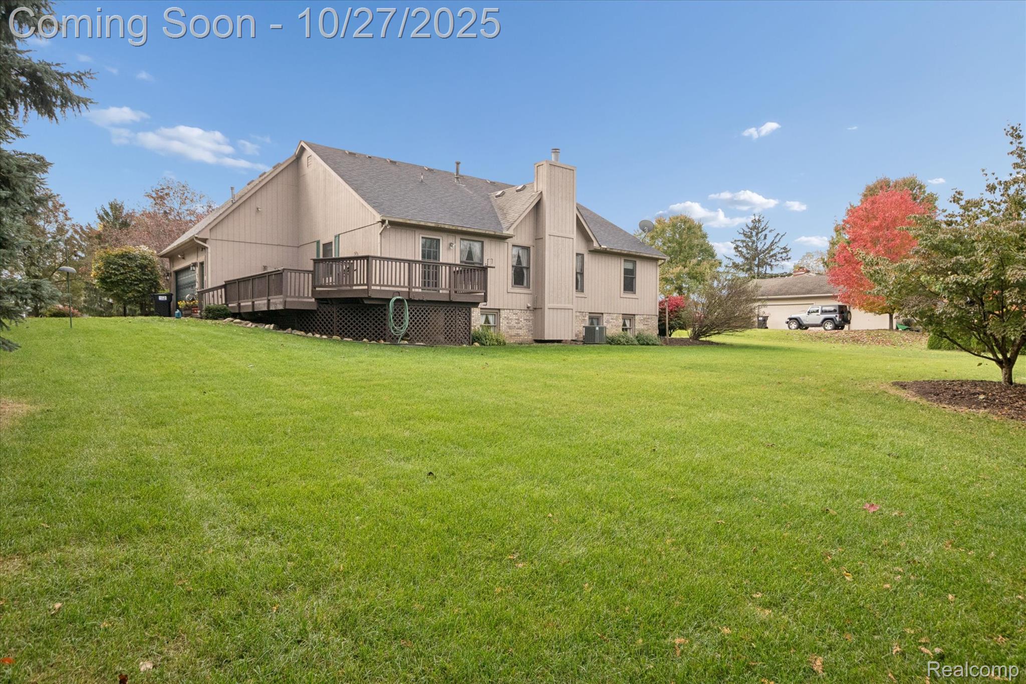 12587 Clover Lane Green Oak Township MI 48178
