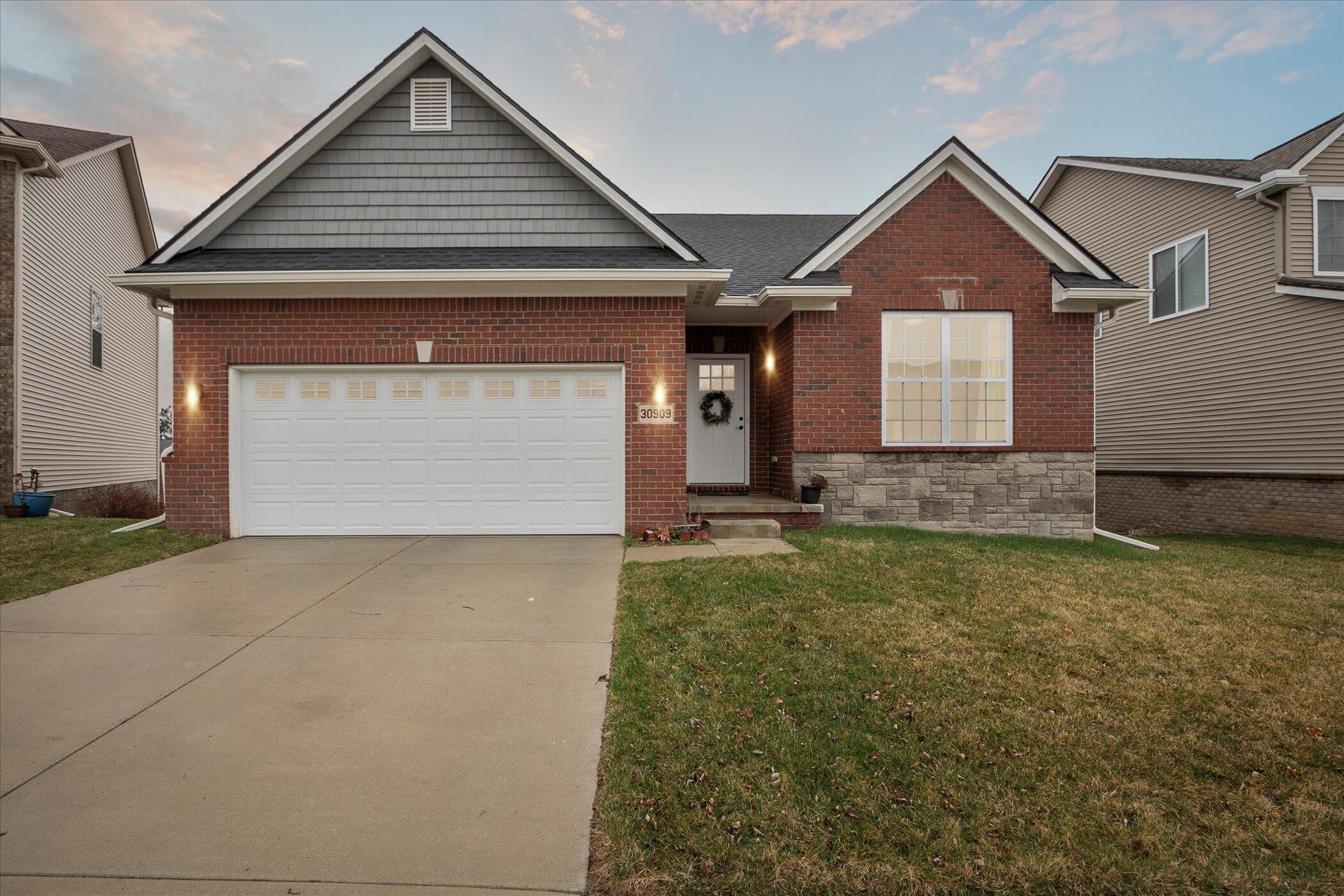 30909 Asbury Hill Court Lyon Charter Township MI 48165