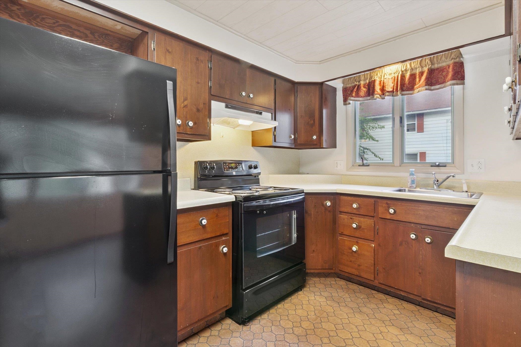 131 Moyer Avenue Alma City MI 48801