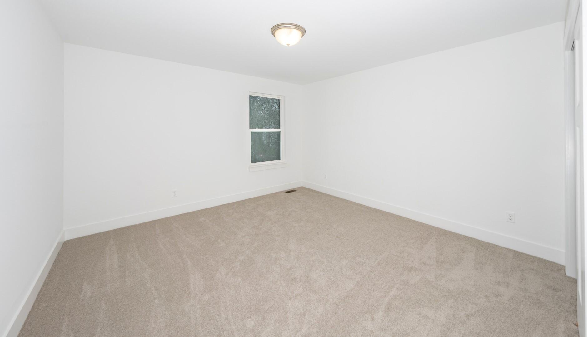 1924 Percy Lane Highland Charter Township MI 48357
