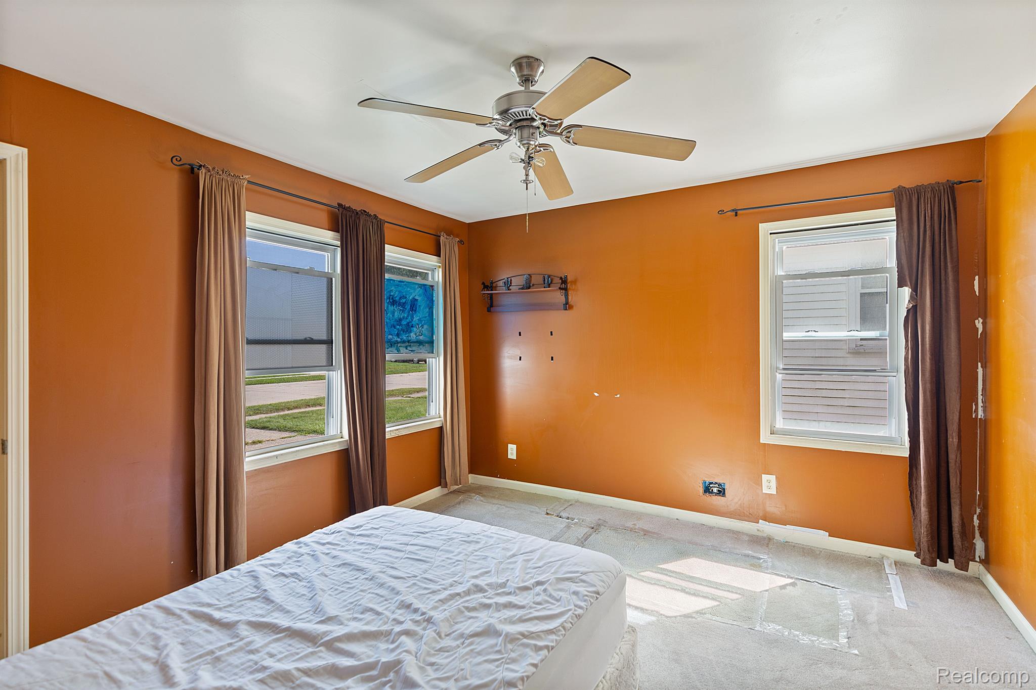 17484 Lowell Street Roseville City MI 48066