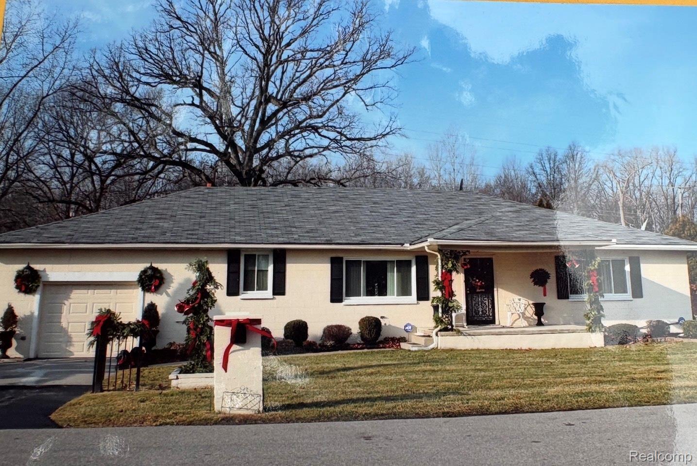 19234 Buck Avenue Brownstown Charter Township MI 48174