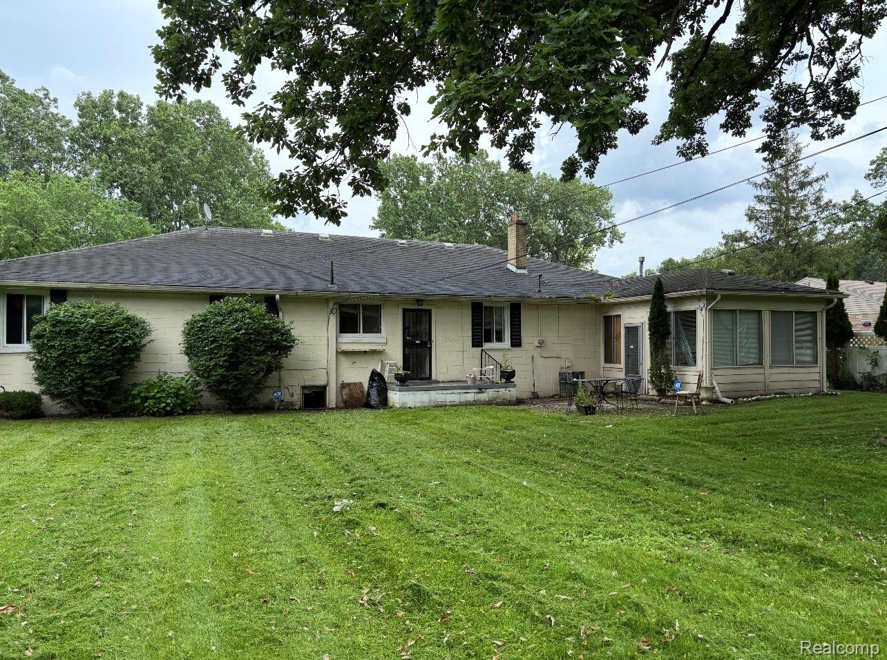 19234 Buck Avenue Brownstown Charter Township MI 48174