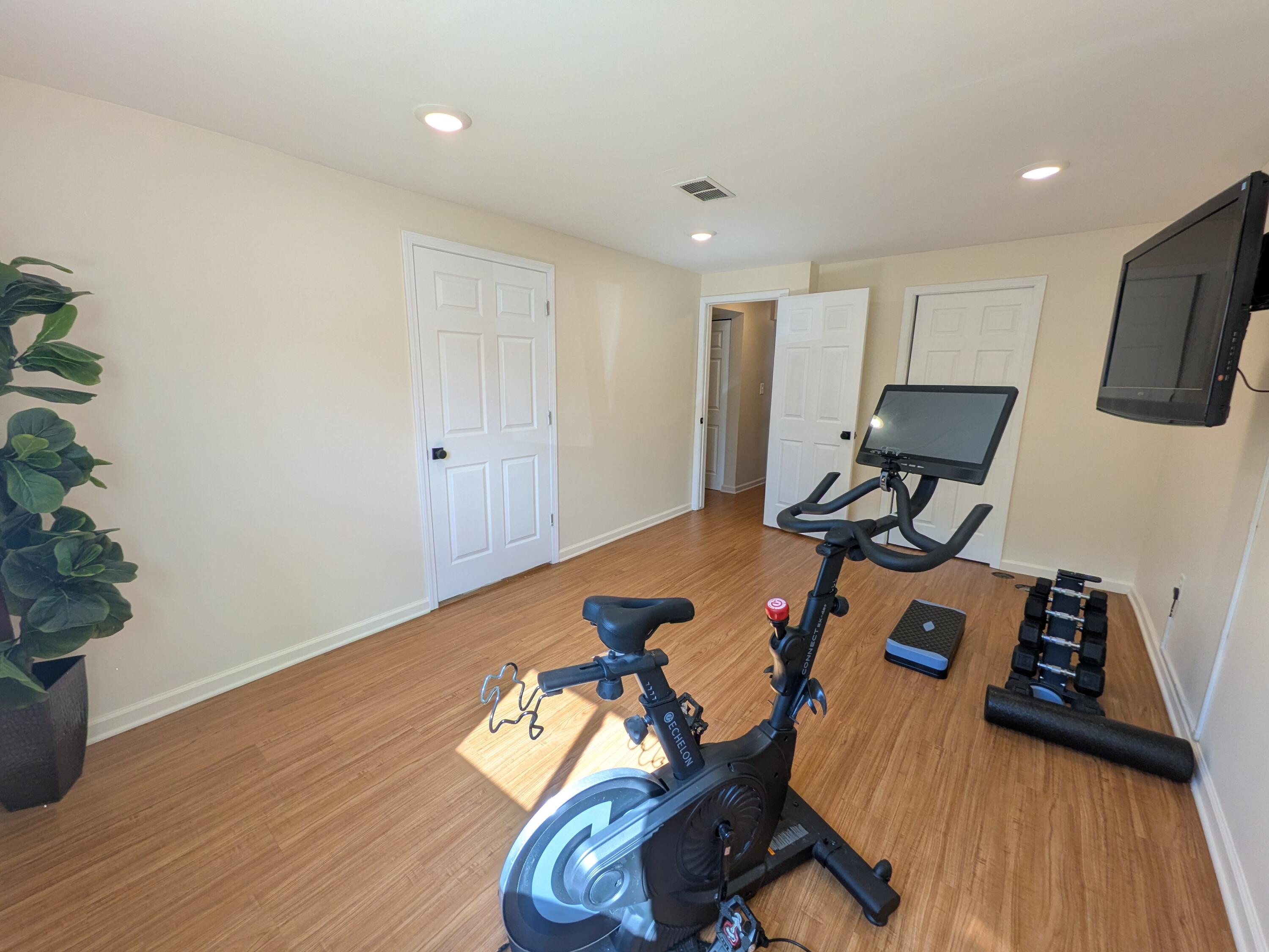 18298 Alvaro Avenue Brownstown Charter Township MI 48193