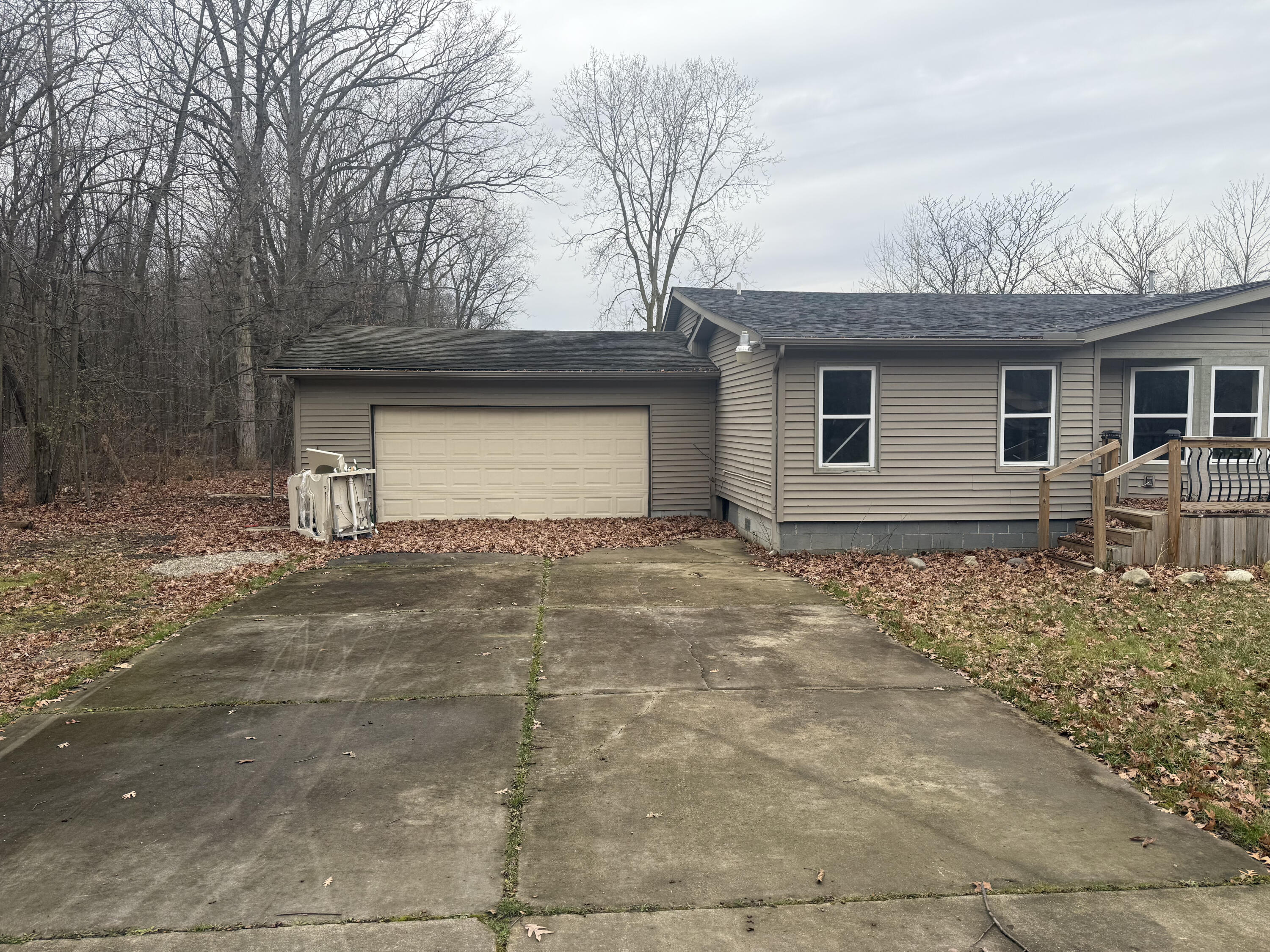 15900 Sandburg Street Romulus City MI 48174