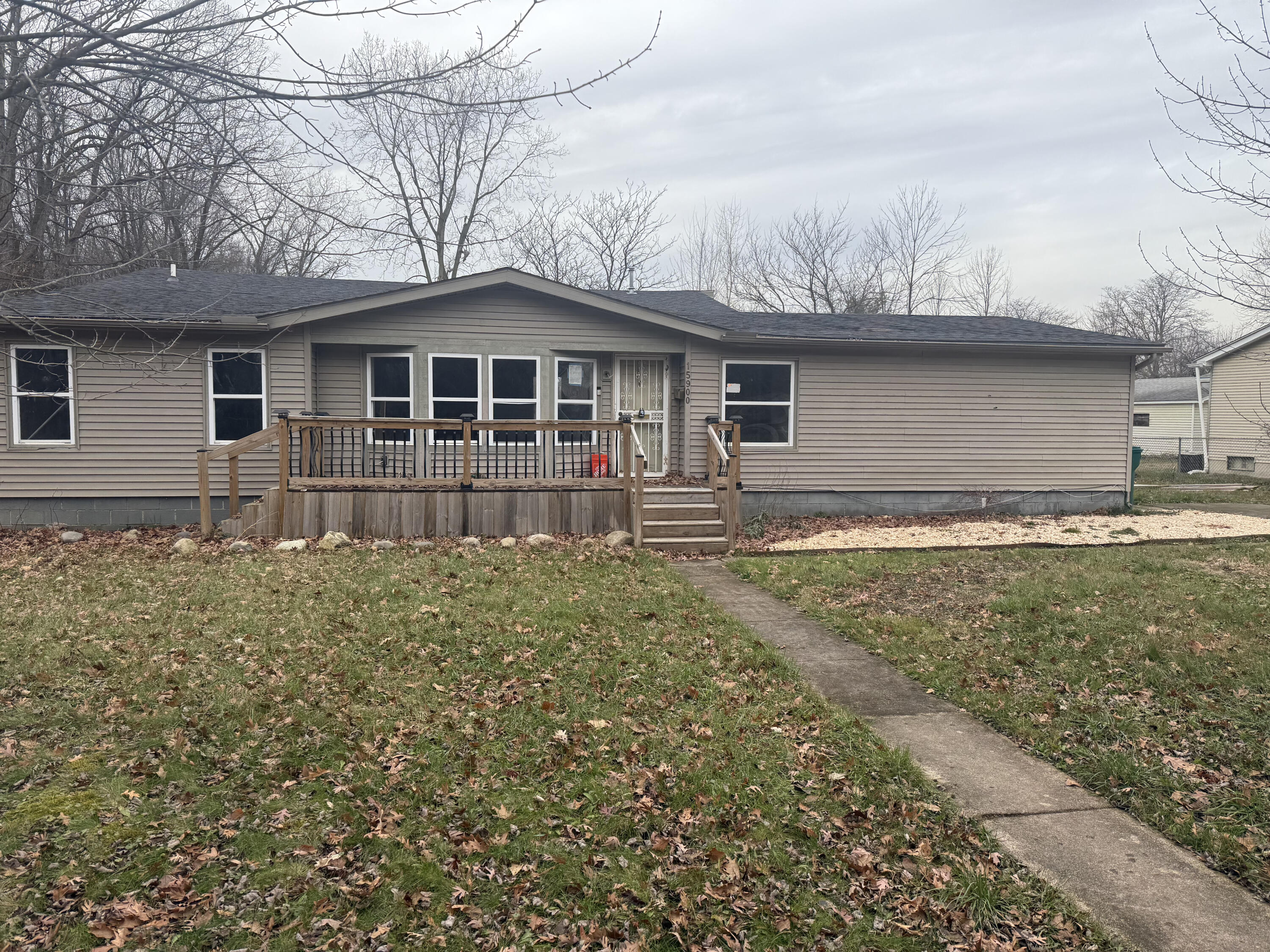 15900 Sandburg Street Romulus City MI 48174