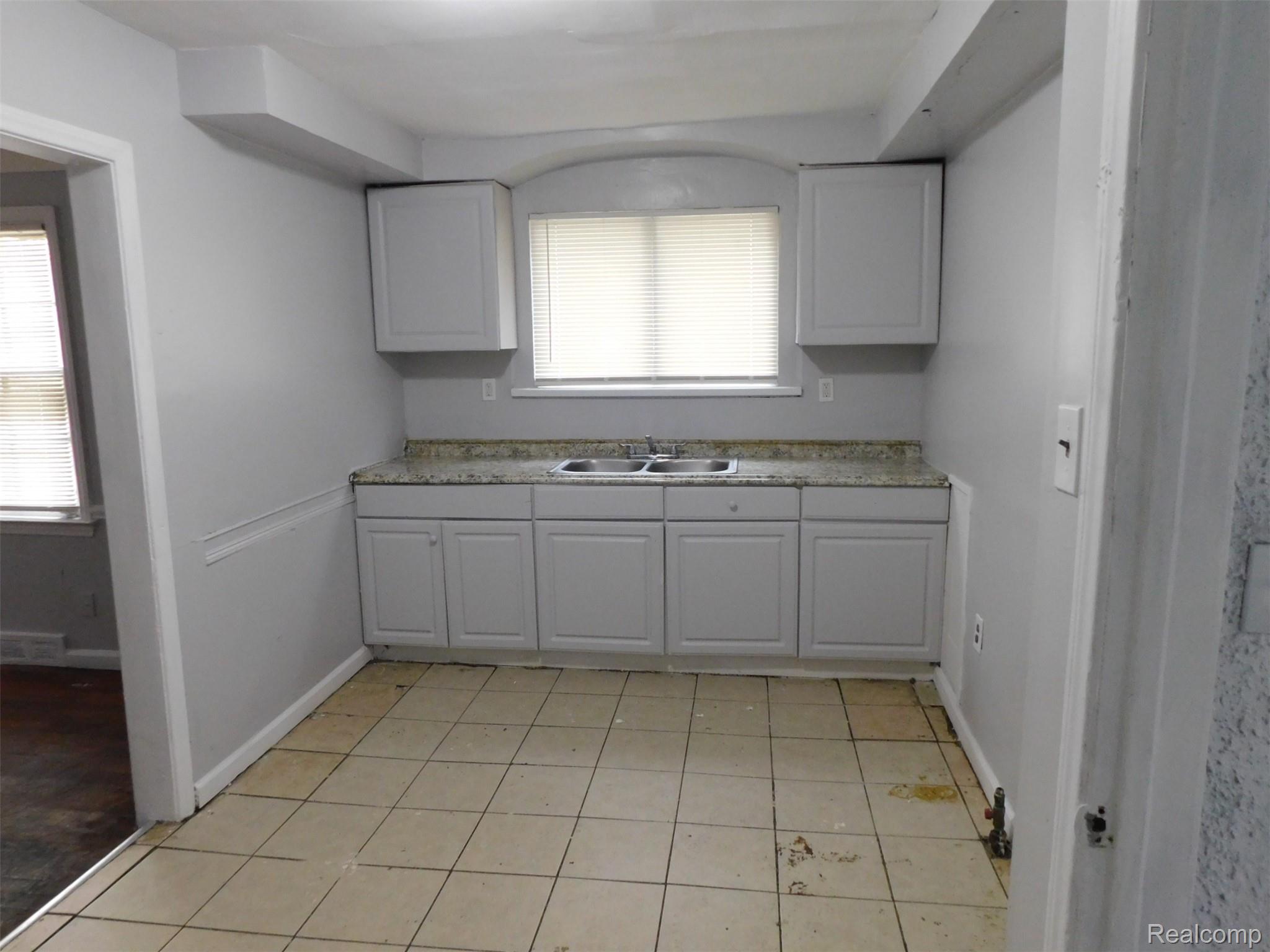 15443 Troester Street Detroit City MI 48205