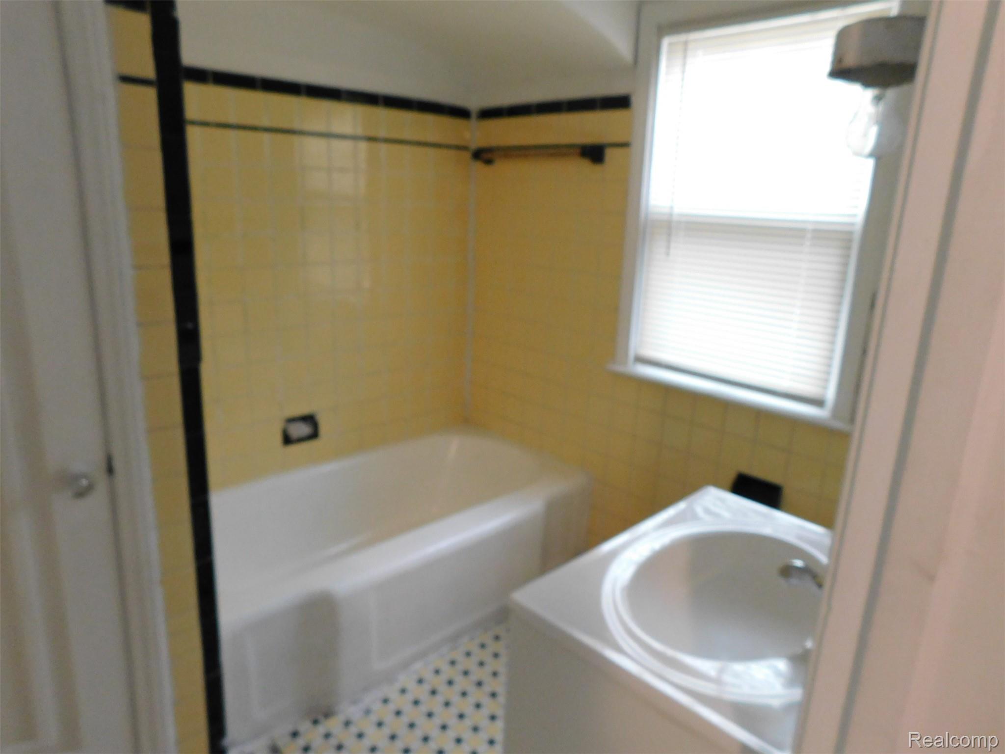 15443 Troester Street Detroit City MI 48205