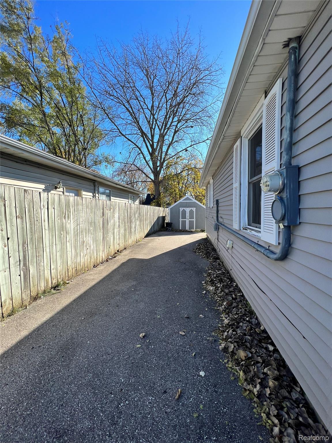 2735 Weiss Street Saginaw City MI 48602