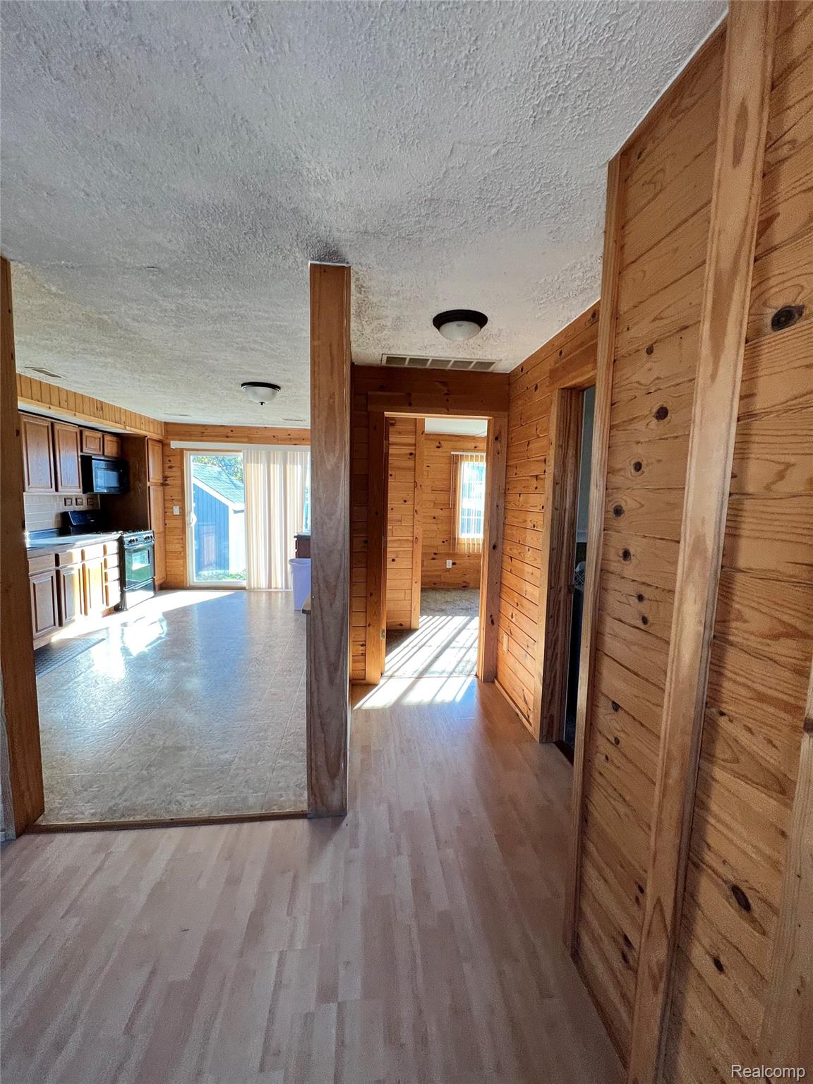 2735 Weiss Street Saginaw City MI 48602