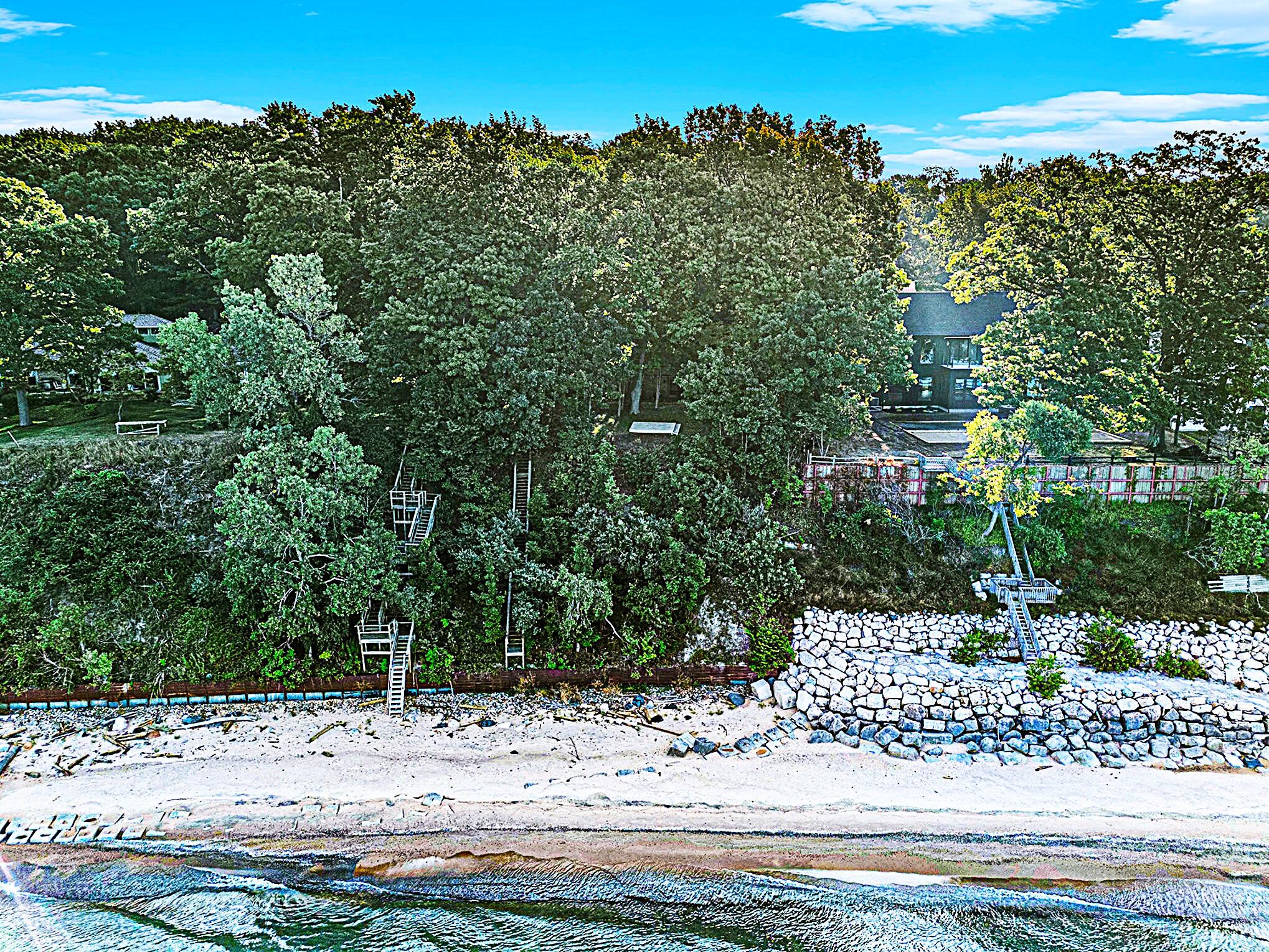 2580 Lakeshore Drive Saugatuck Township MI 49408