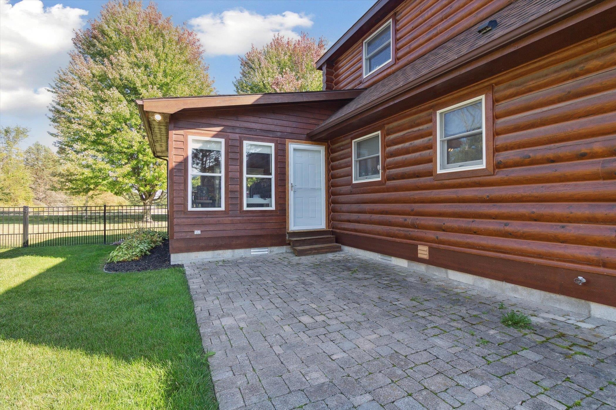 1510 Luce Court Alma City MI 48801