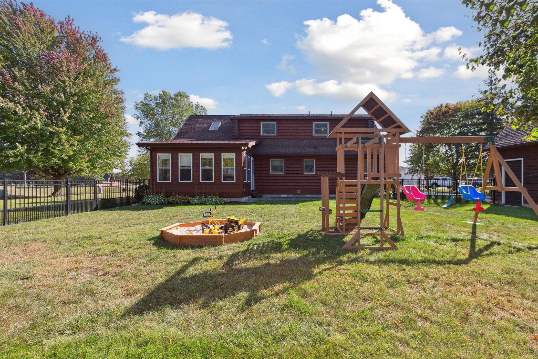 1510 Luce Court Alma City MI 48801