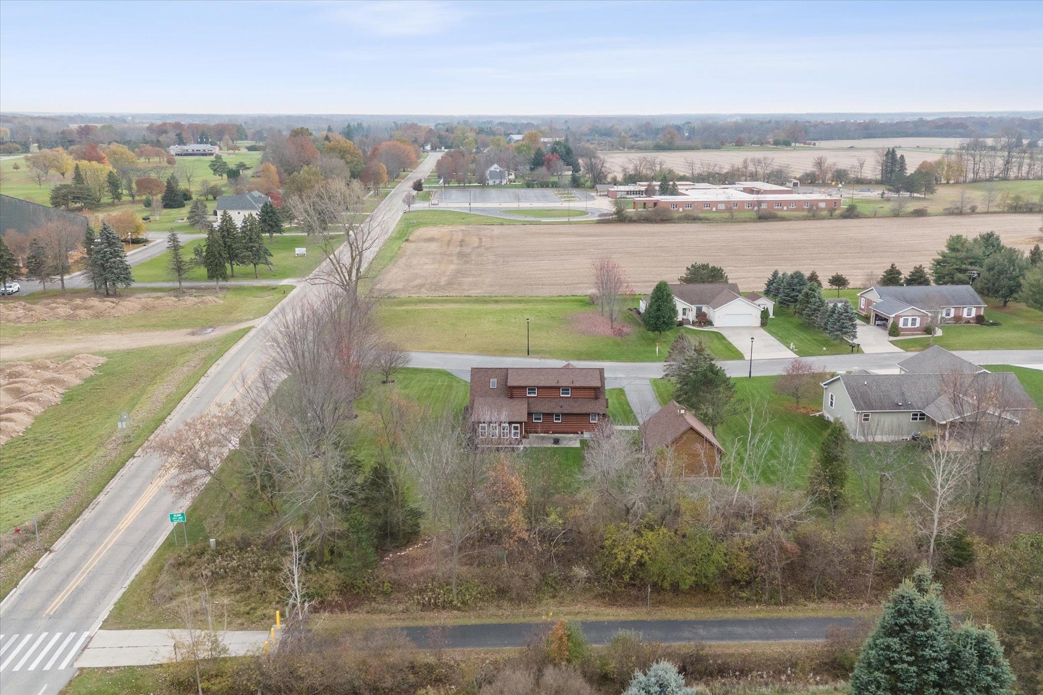 1510 Luce Court Alma City MI 48801