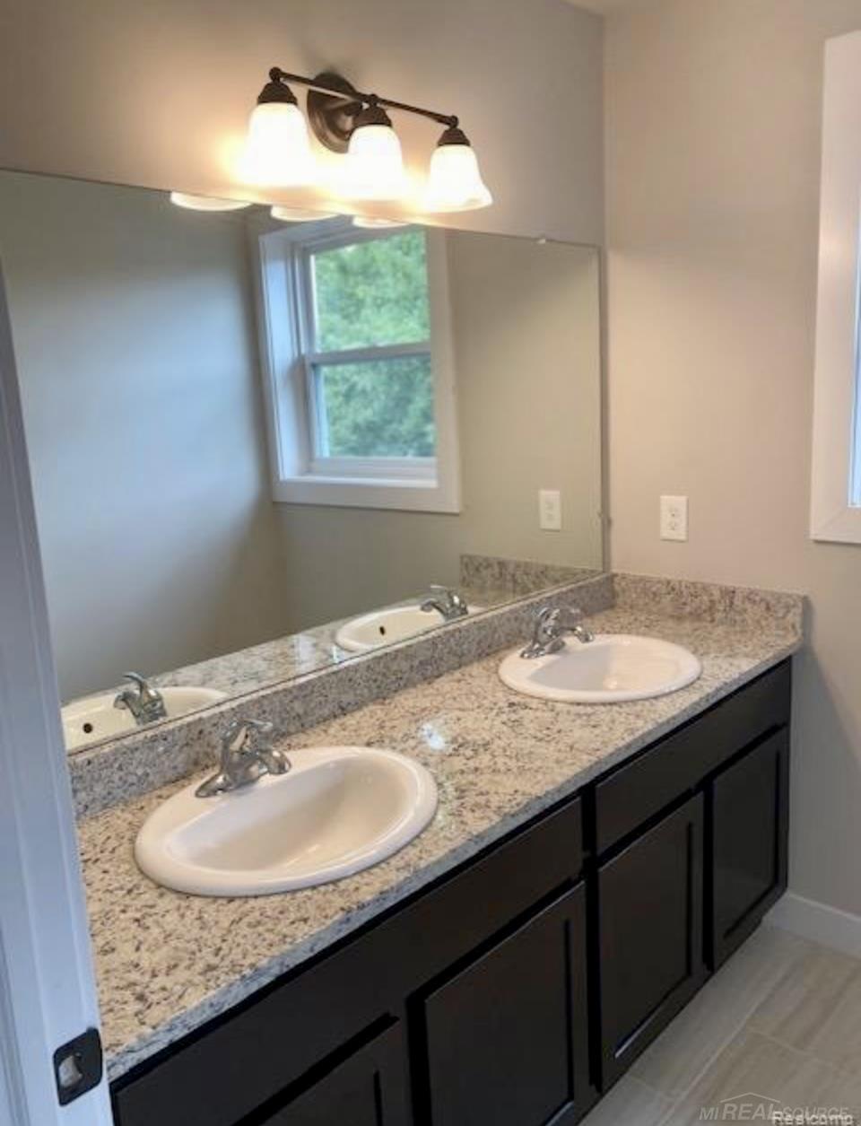5515 Meadow View Street Sterling Heights City MI 99999